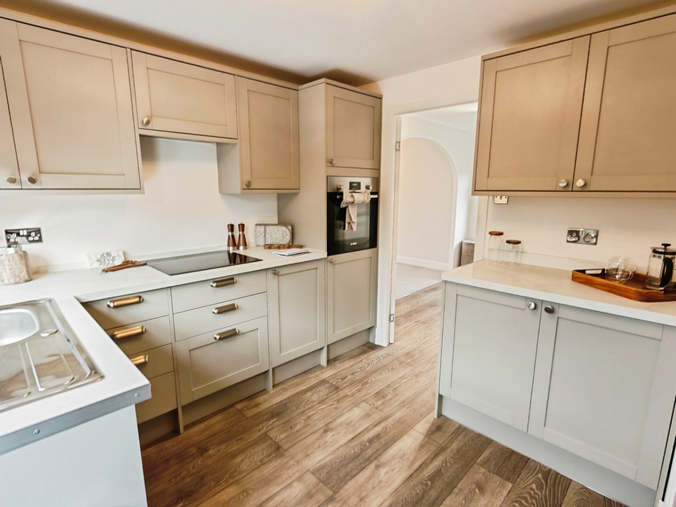 2 bed park home for sale in Coggeshall Road, Braintree, Essex, CM7 - Property Image 2
