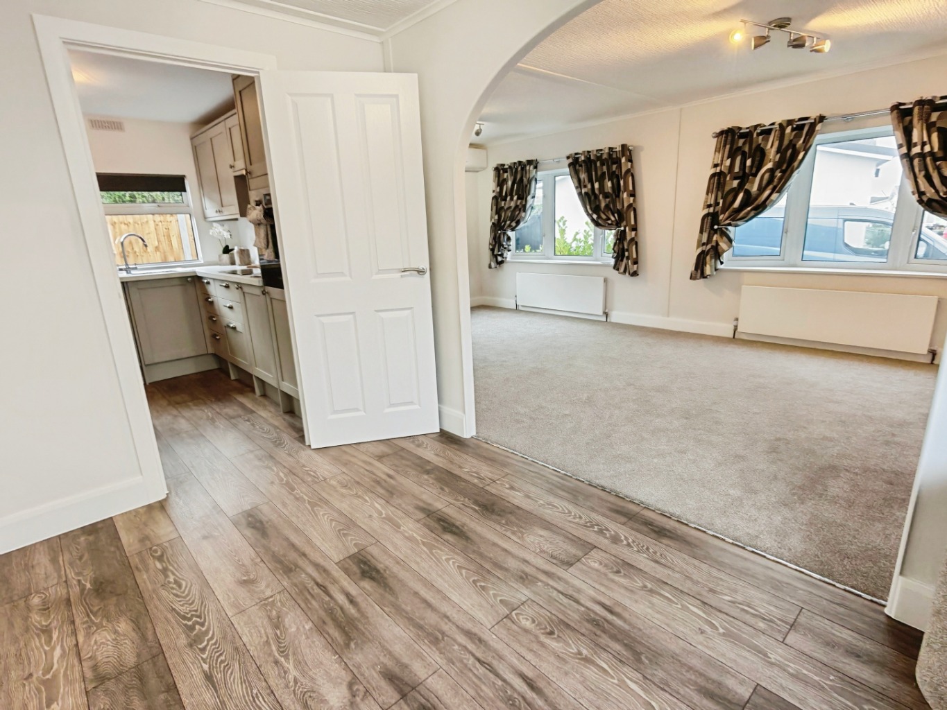 2 bed park home for sale in Coggeshall Road, Braintree, Essex, CM7 3