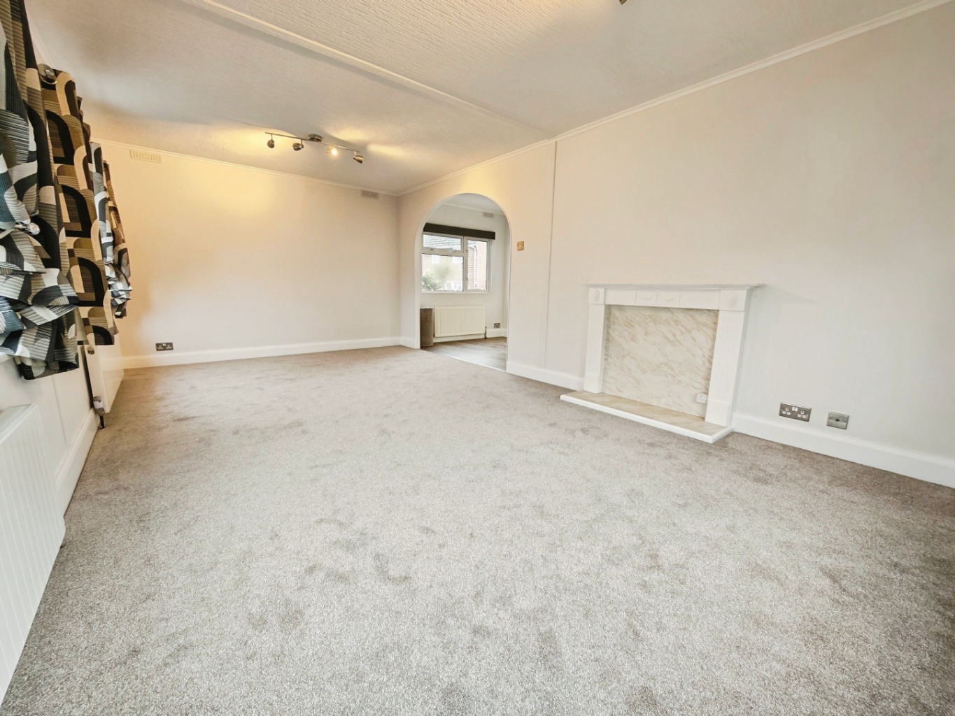 2 bed park home for sale in Coggeshall Road, Braintree, Essex, CM7 8