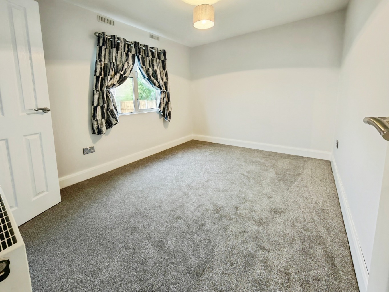 2 bed park home for sale in Coggeshall Road, Braintree, Essex, CM7 9
