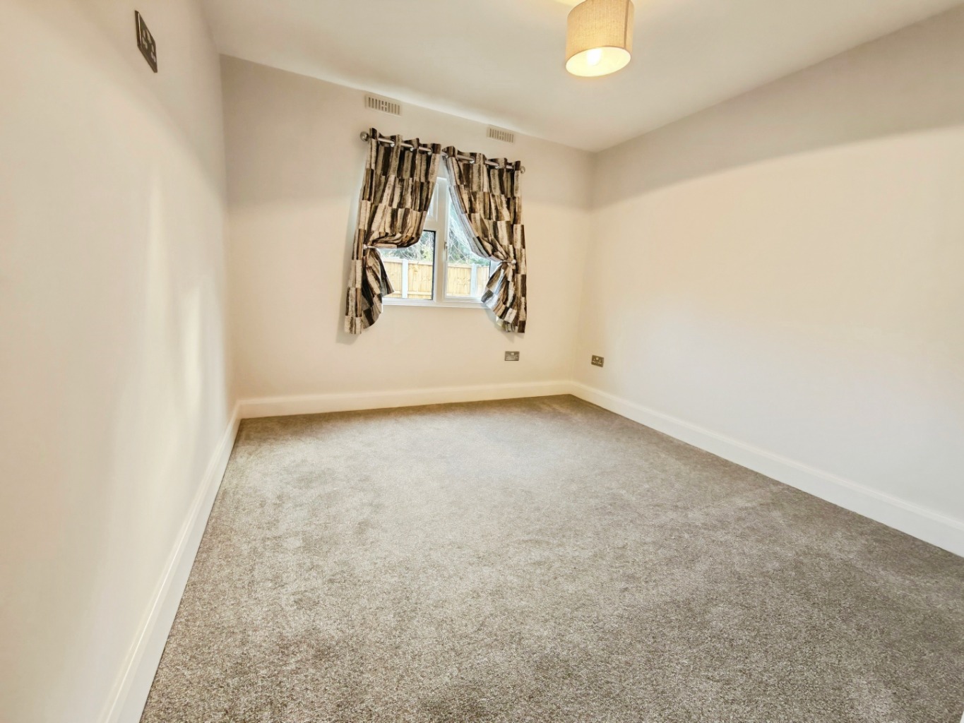 2 bed park home for sale in Coggeshall Road, Braintree, Essex, CM7 12