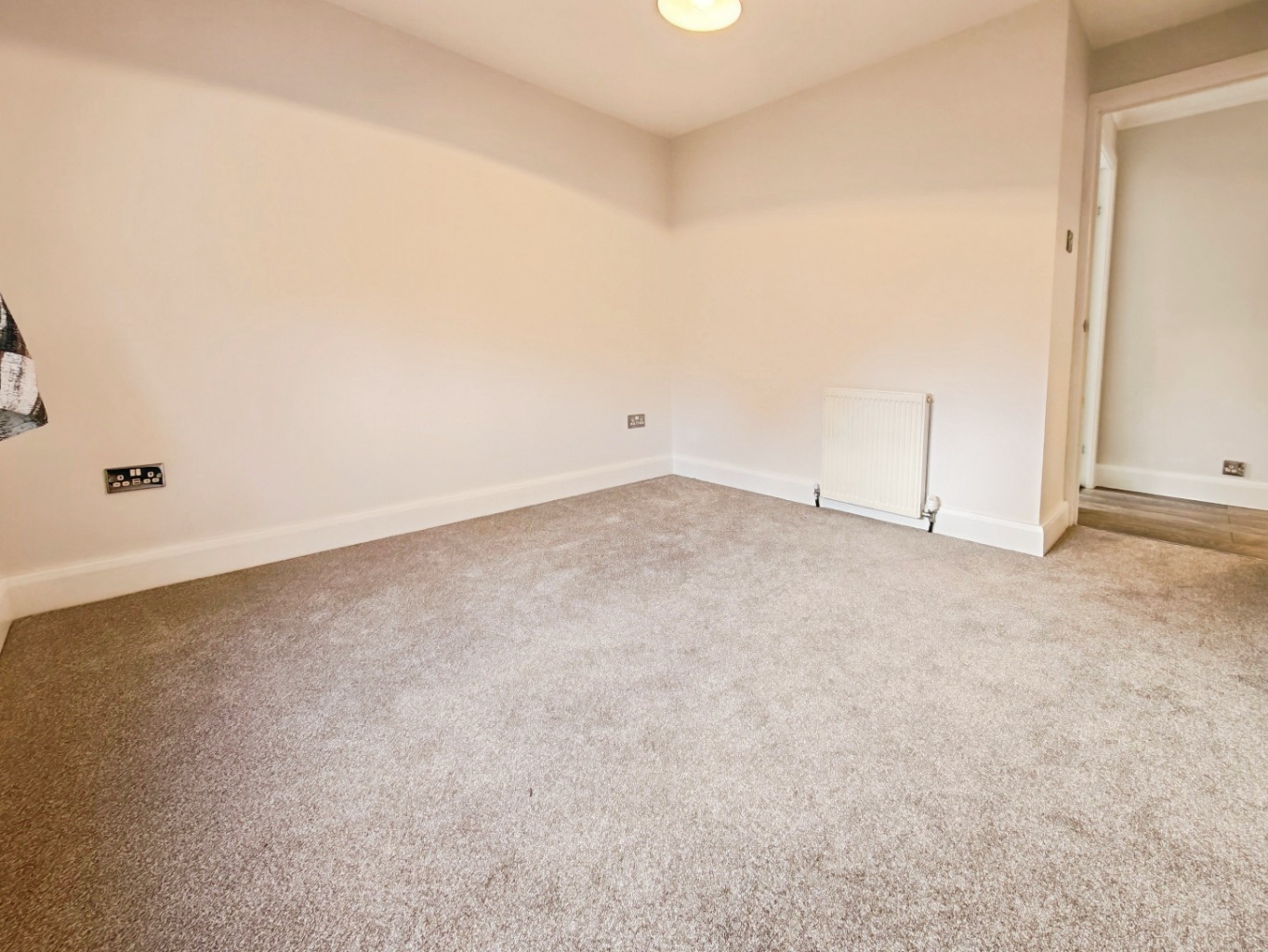 2 bed park home for sale in Coggeshall Road, Braintree, Essex, CM7 - Property Image 14
