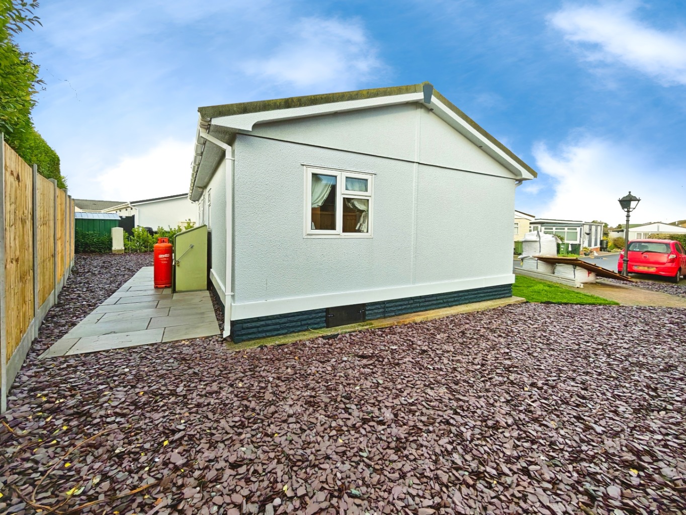 2 bed park home for sale in Coggeshall Road, Braintree, Essex, CM7 15