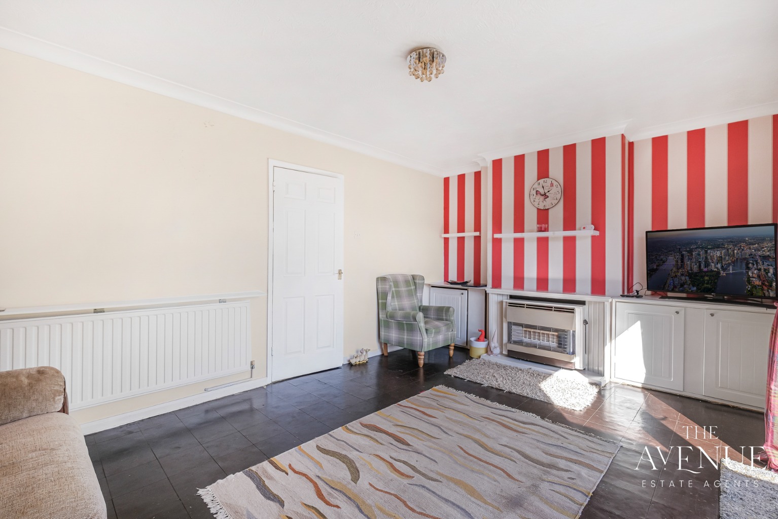 2 bed terraced house for sale in Derwent Way, Chelmsford, Essex, CM1  - Property Image 4