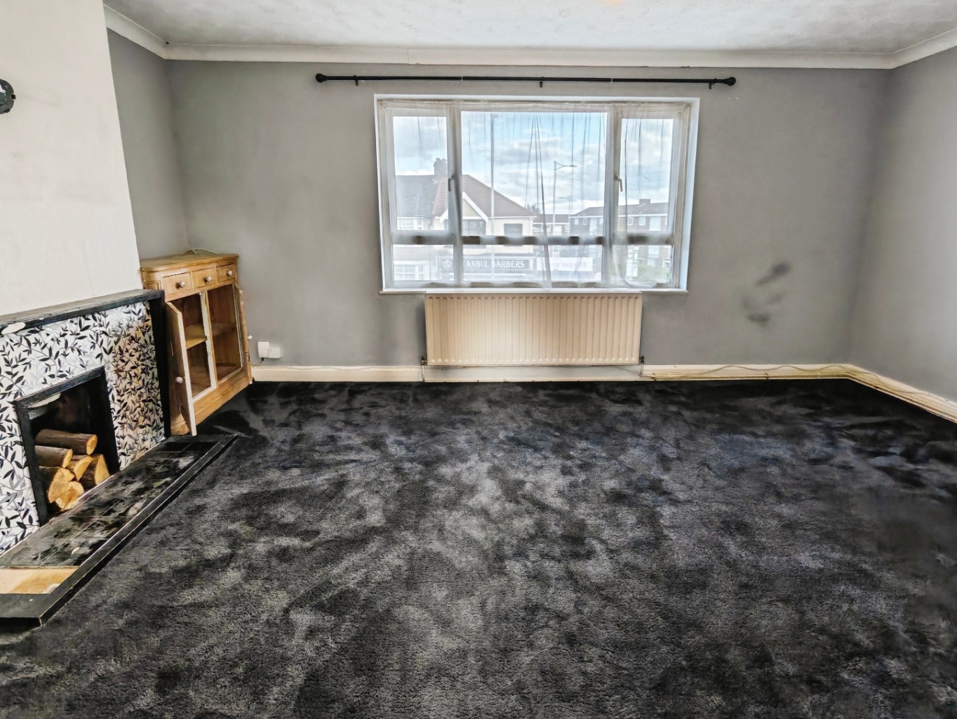 3 bed maisonette for sale in Ilford, Greater London, IG6 3