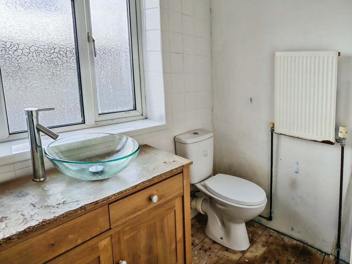 3 bed maisonette for sale in Ilford, Greater London, IG6 5