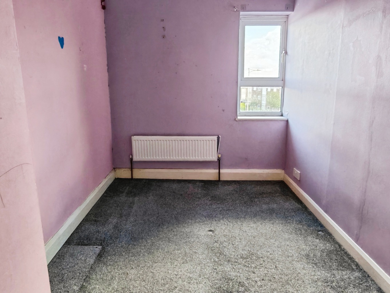 3 bed maisonette for sale in Ilford, Greater London, IG6  - Property Image 11