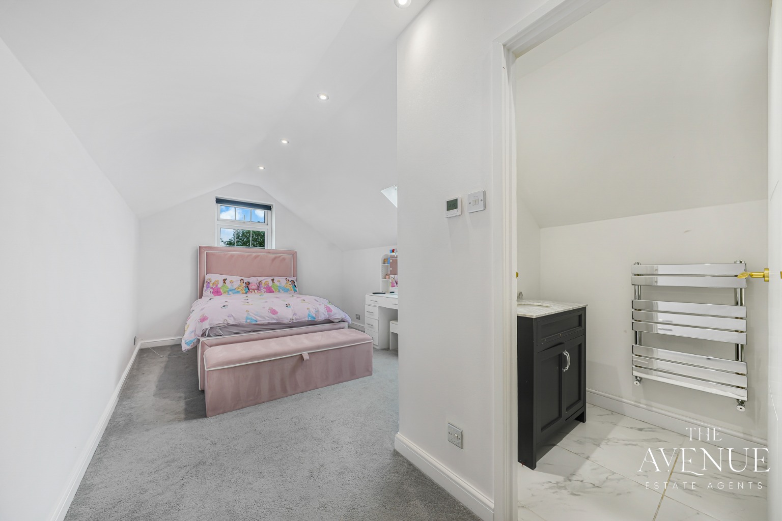 5 bed detached house for sale in Church Lane, Doddinghurst, Brentwood, Essex, CM15 30