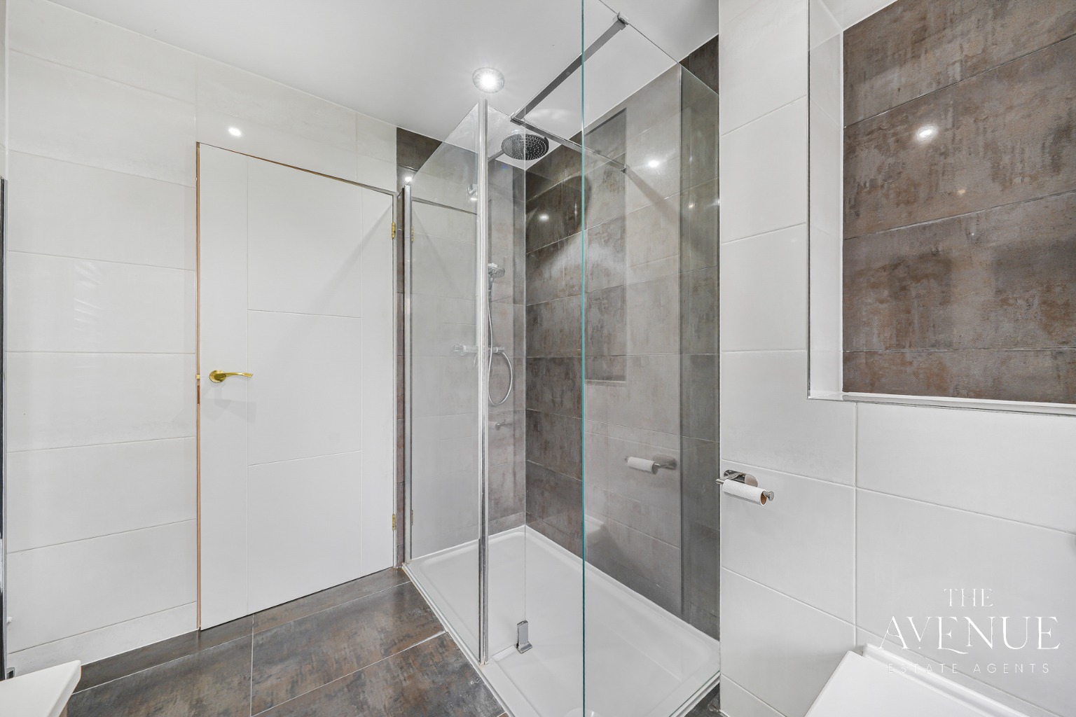 5 bed detached house for sale in Church Lane, Doddinghurst, Brentwood, Essex, CM15 27