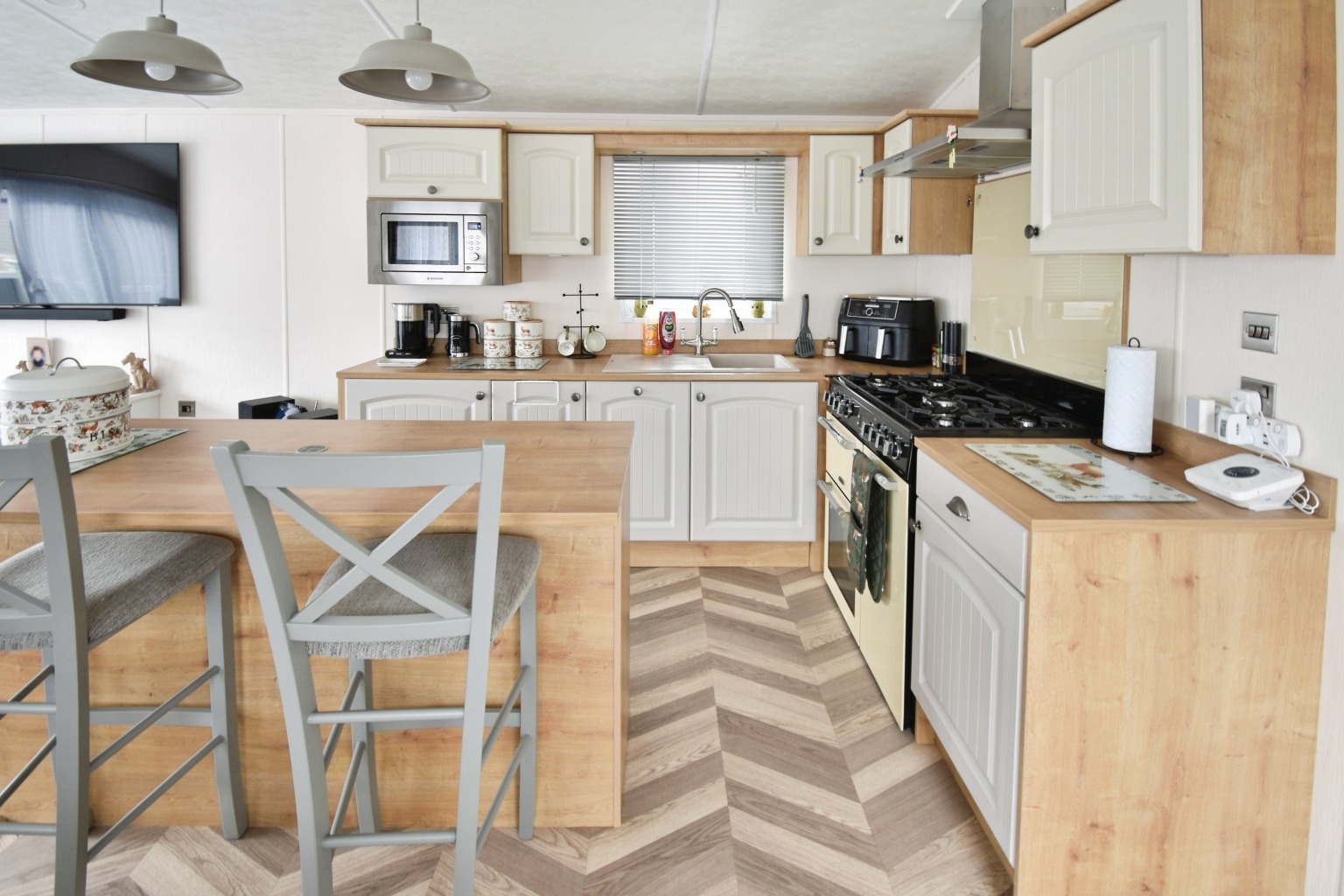 2 bed caravan for sale in Burnham-On-Crouch, Essex, CM0 3