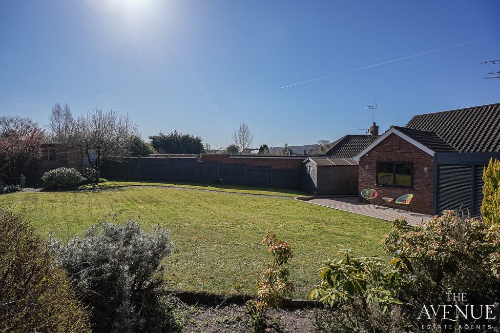 3 bed detached bungalow for sale in Hillview Crescent, Baldwins Gate, Newcastle, Staffordshire, ST5 36
