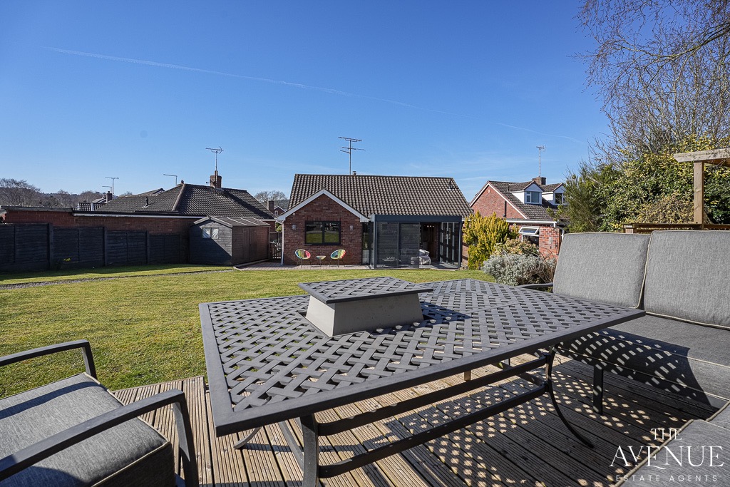 3 bed detached bungalow for sale in Hillview Crescent, Baldwins Gate, Newcastle, Staffordshire, ST5  - Property Image 40