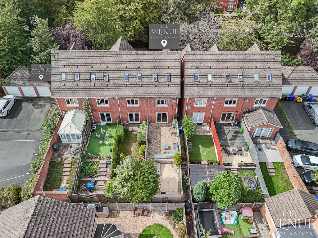 3 bed town house for sale in London Road, Oakhill, Stoke-on-Trent, ST4 40
