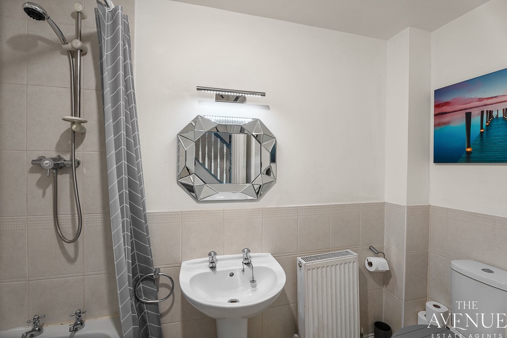 3 bed town house for sale in London Road, Oakhill, Stoke-on-Trent, ST4 23