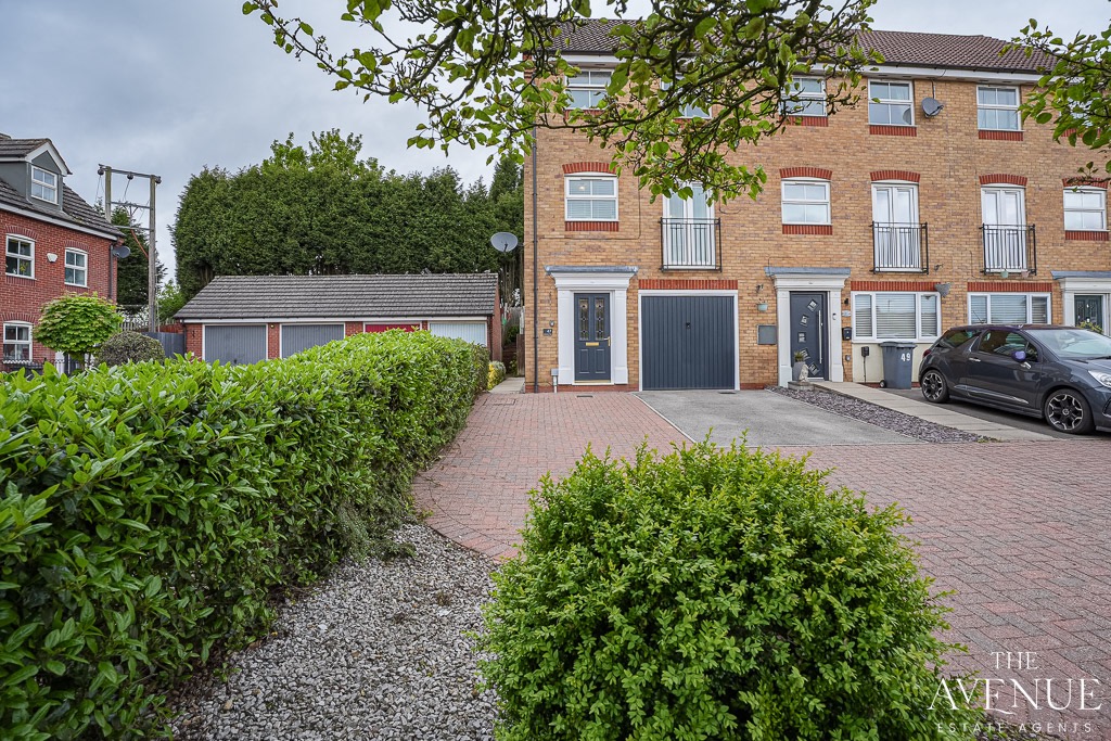 3 bed town house for sale in Moorhen Way, Packmoor, Stoke-On-Trent, Staffordshire, ST7