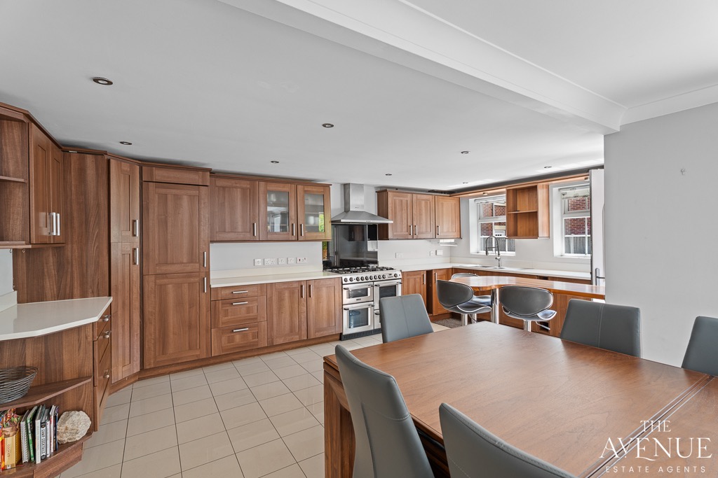 5 bed detached house for sale in Weston, Crewe, Cheshire, CW2  - Property Image 2