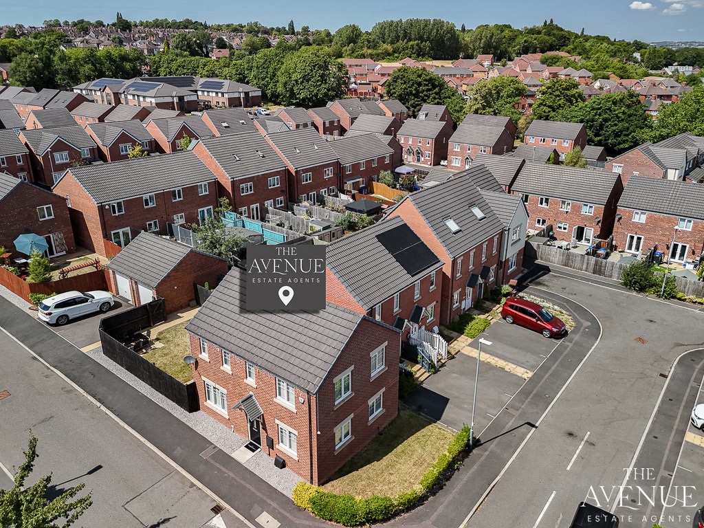 3 bed detached house for sale in Peter Cartlidge Grove, Hartshill, Stoke-on-trent, Staffordshire, ST4 6FG  - Property Image 6