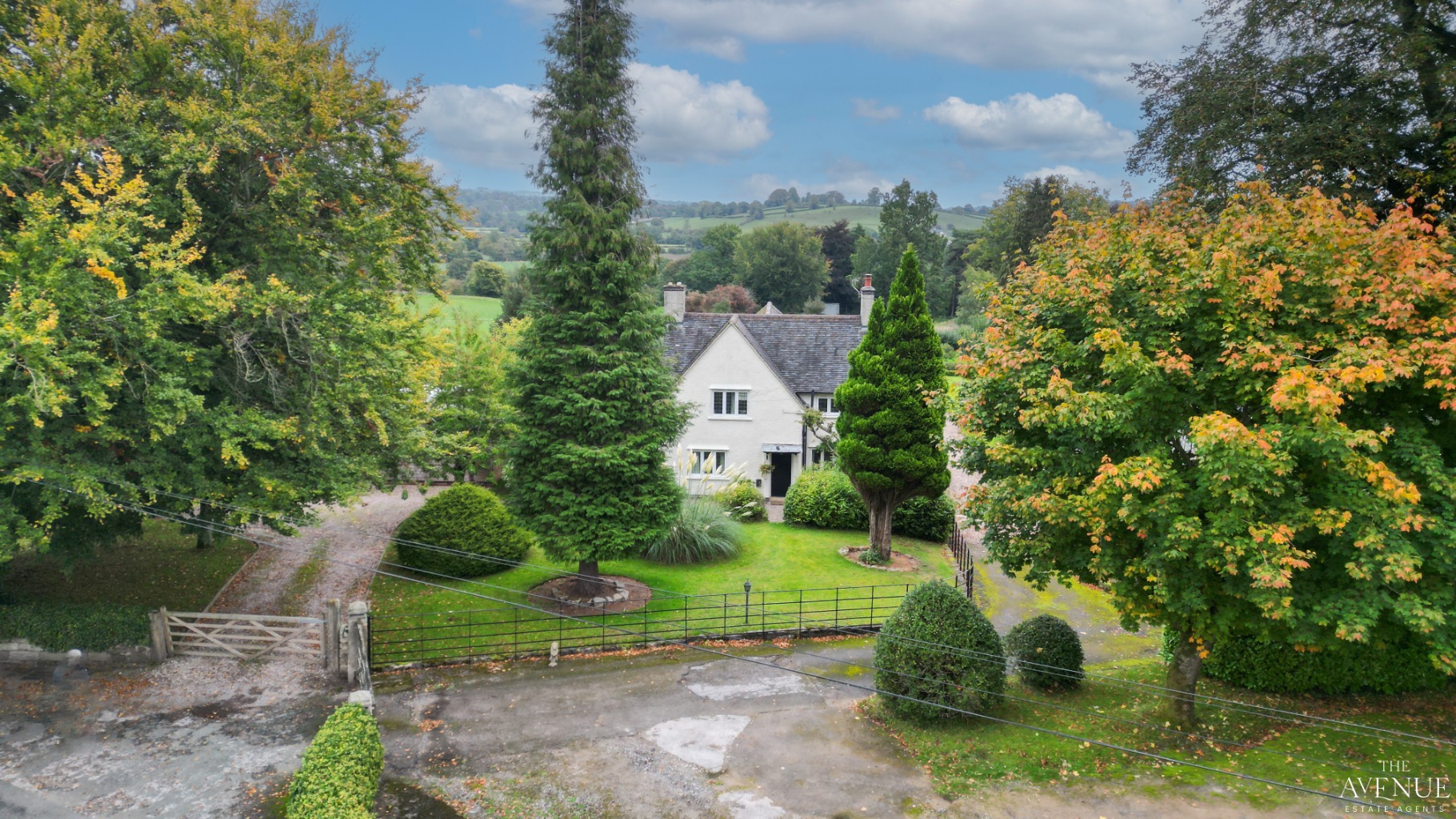 4 bed detached house for sale in Waters Edge, Birdsgrove Lane, Ashbourne, Derbyshire 2