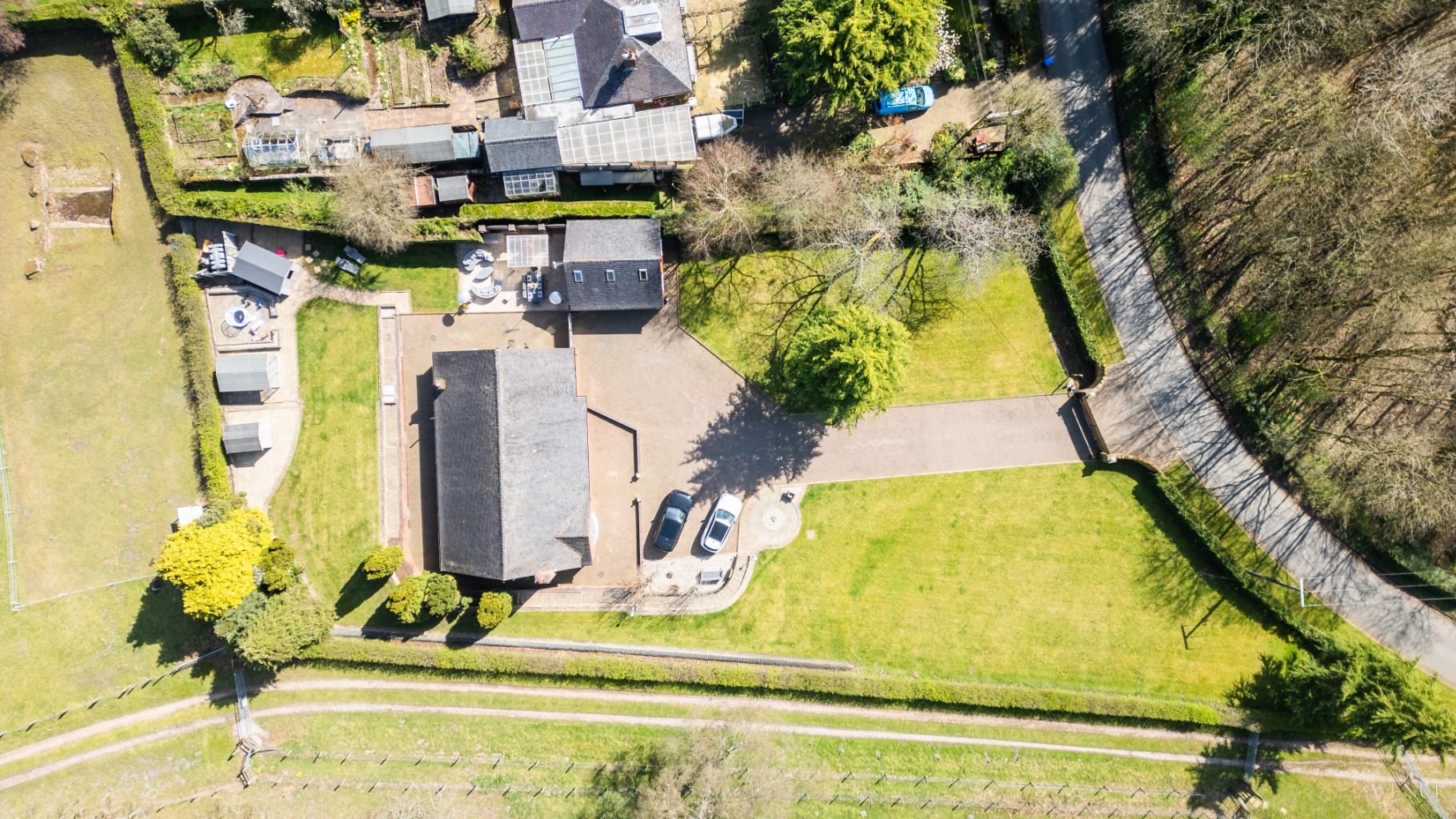 3 bed detached house for sale in Woodside Lodge, Ramshorn, Oakamoor, Staffordshire. 39