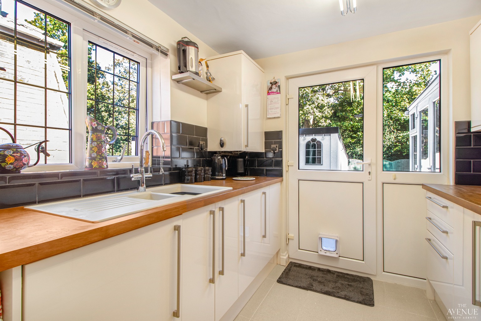 3 bed semi-detached house for sale in East Rise, Sutton Coldfield,  - Property Image 4