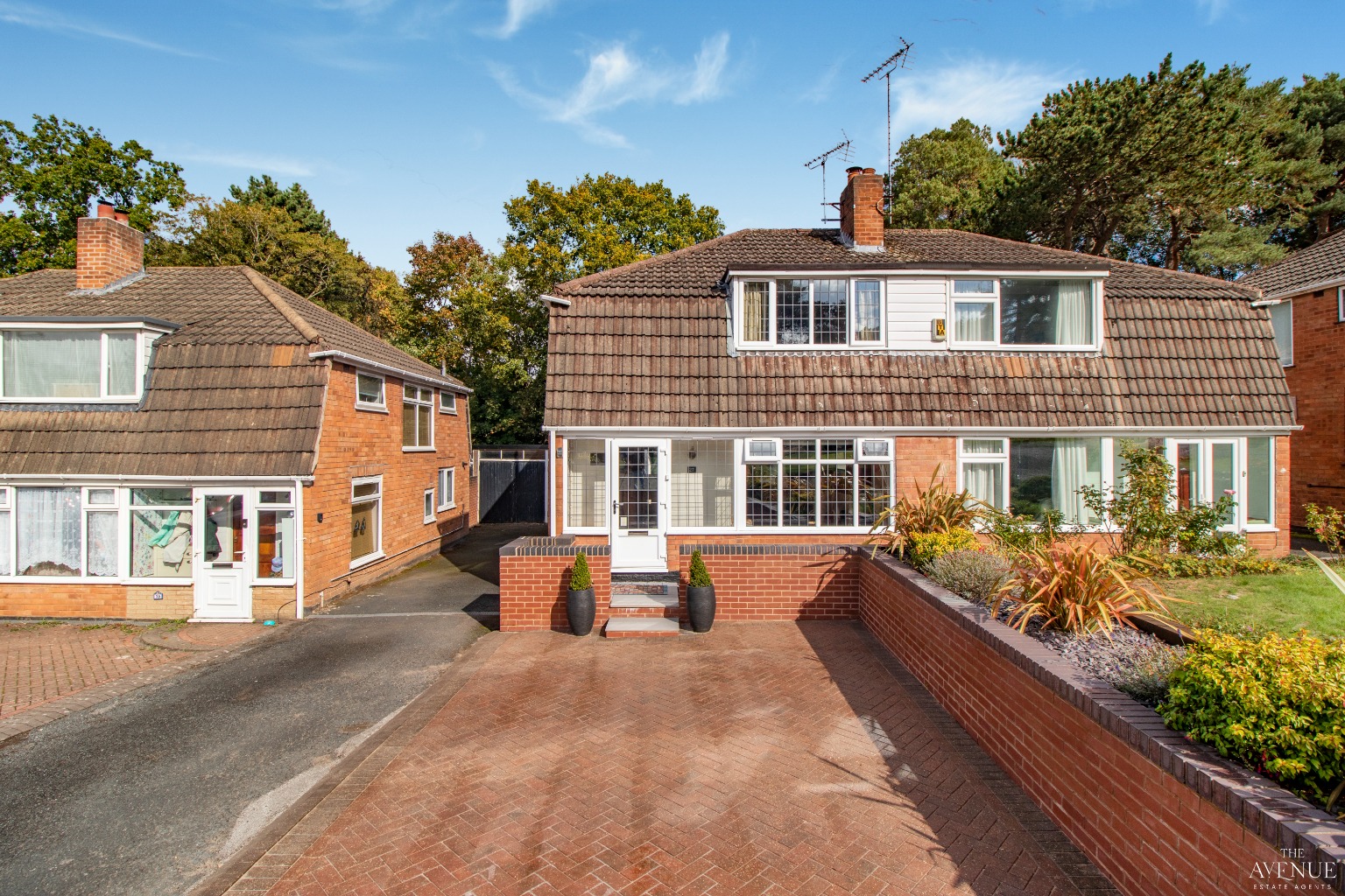 3 bed semi-detached house for sale in East Rise, Sutton Coldfield,  - Property Image 2