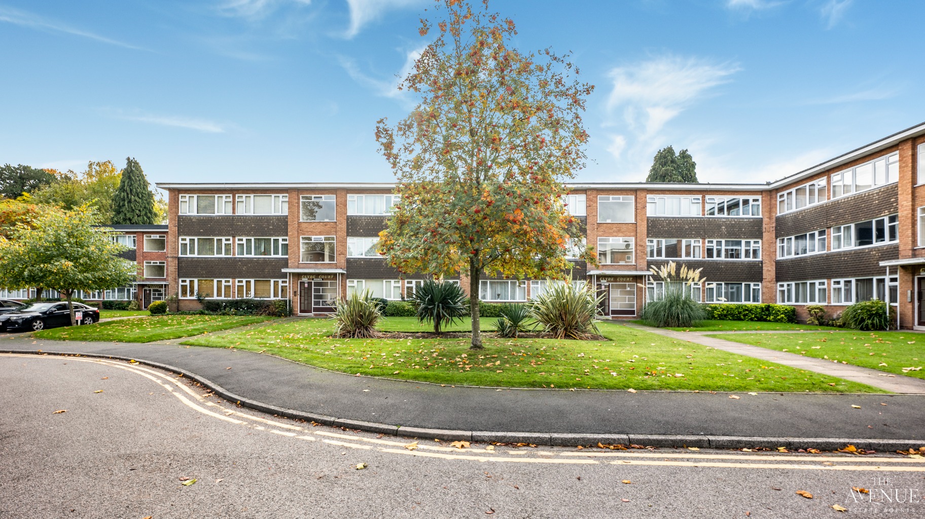2 bed flat for sale in Clyde Court, Garrard Gardens, Sutton Coldfield