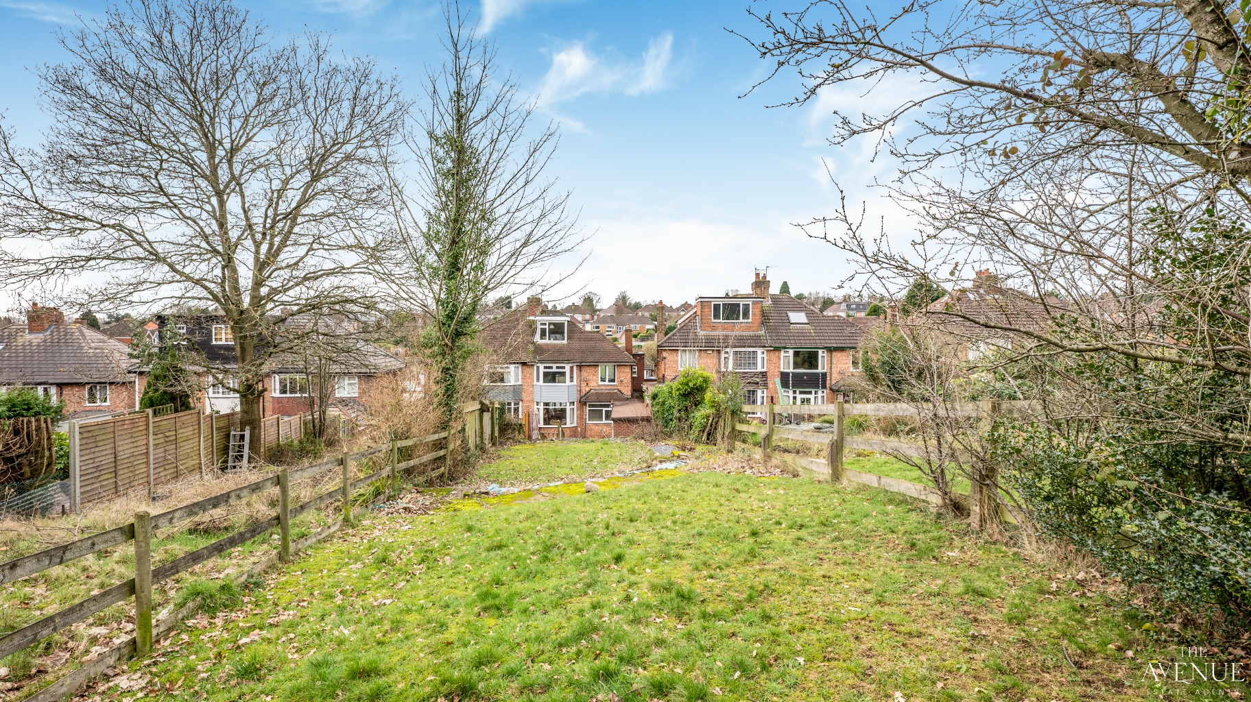 3 bed semi-detached house for sale in Berwood Farm Road 16