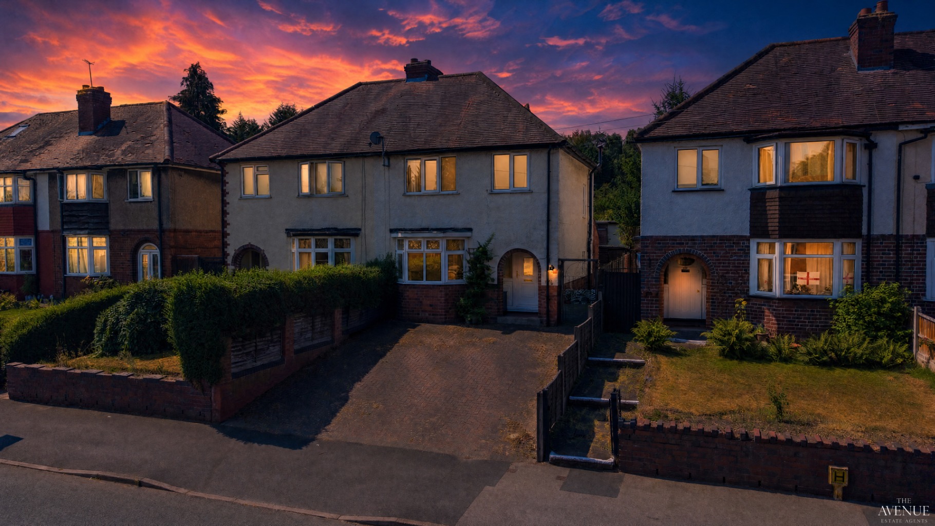 3 bed semi-detached house for sale in Sutton Coldfield, West Midlands, B72 - Property Image 1