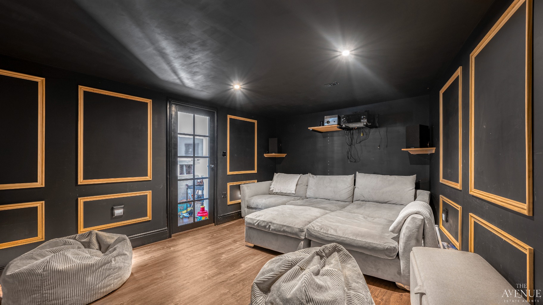3 bed detached house for sale in Malvern Drive, Aldridge, West Midlands  - Property Image 33