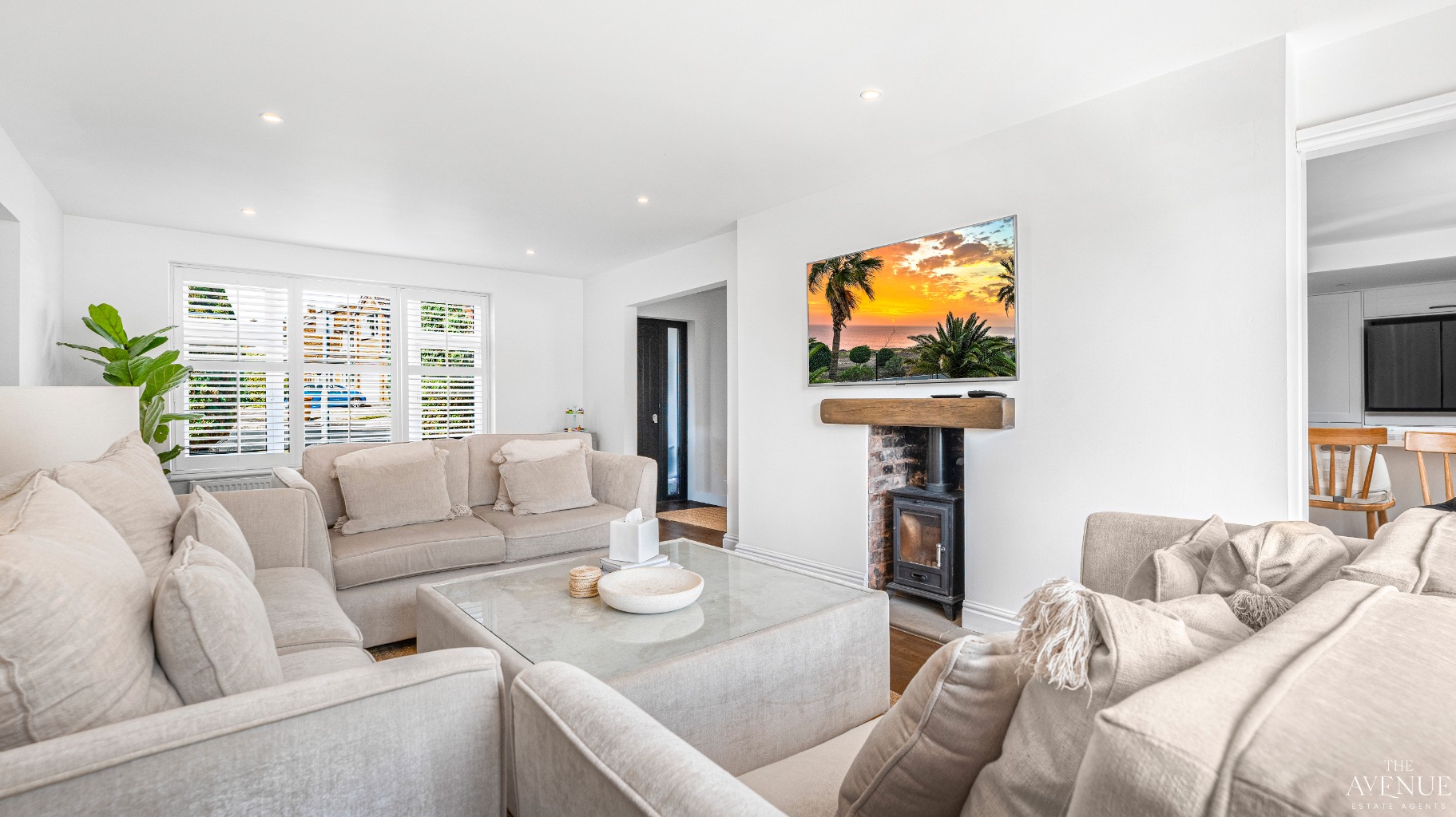 3 bed detached house for sale in Malvern Drive, Aldridge, West Midlands  - Property Image 4