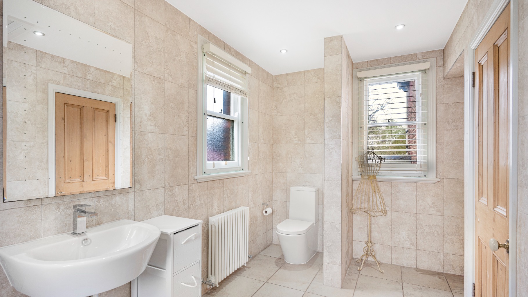 4 bed detached house for sale in Alexandra Road, Burton-On-Trent. 13