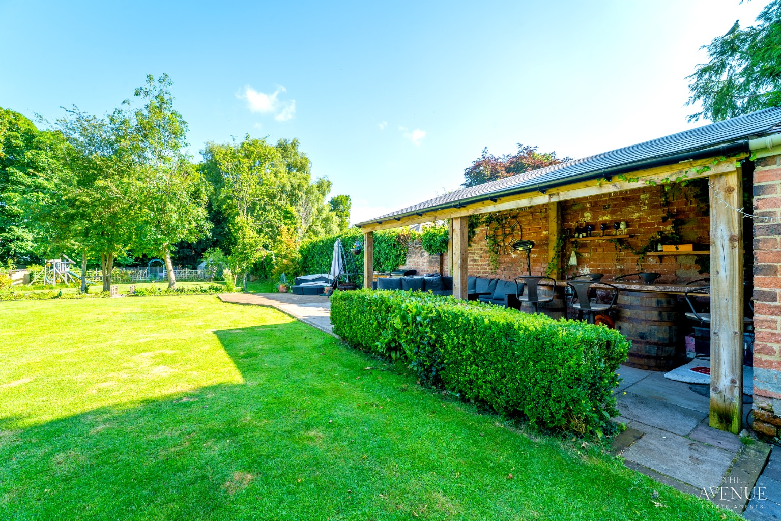 4 bed detached house for sale in Alexandra Road, Burton-On-Trent. 29