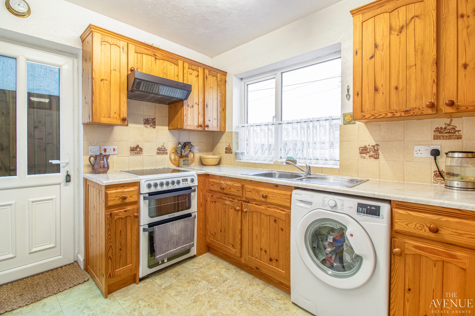 3 bed semi-detached house for sale in Lynn Lane, Lynn. 9