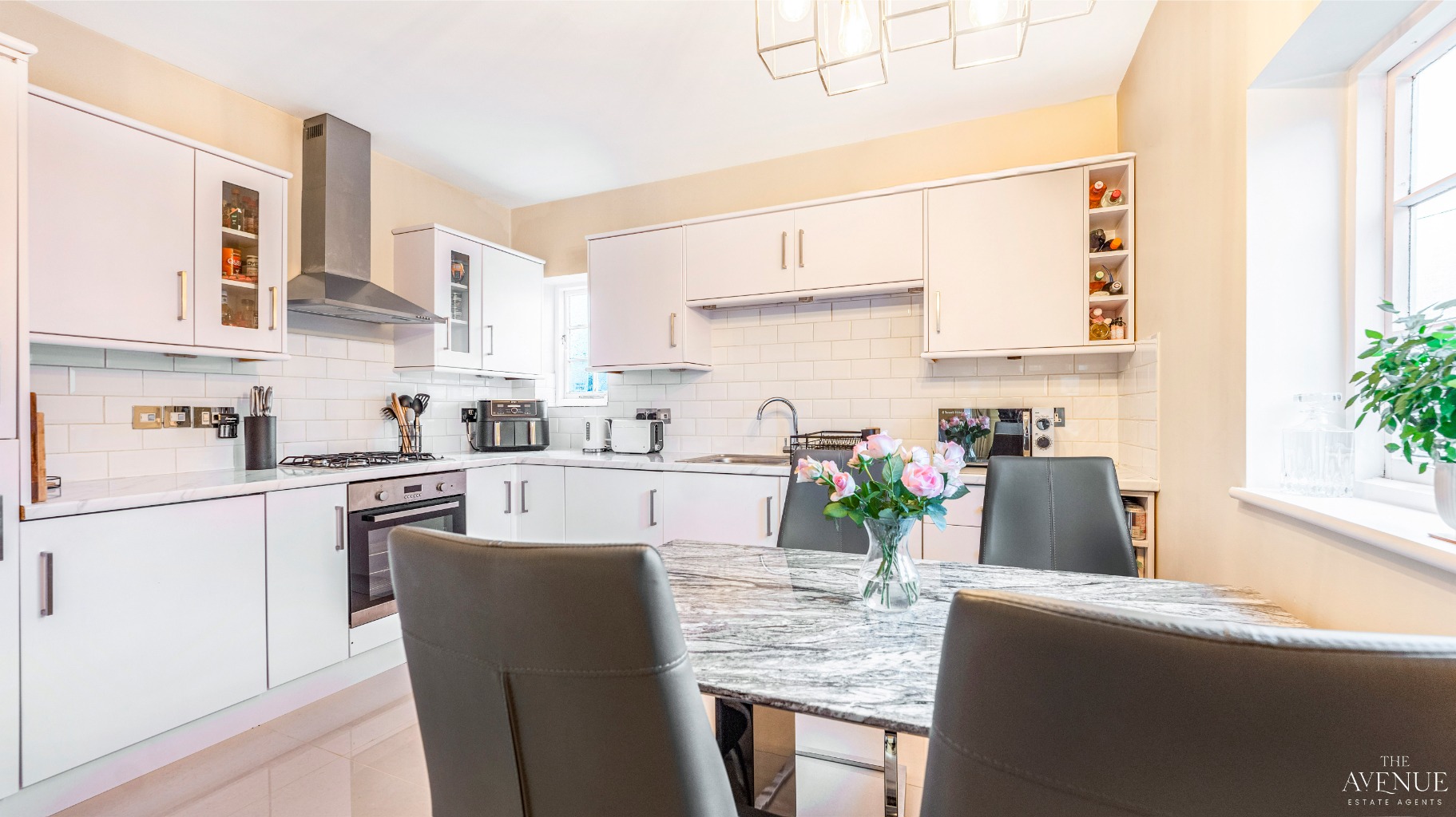 2 bed flat for sale in Beacon Court, Gaia Lane, Lichfield. 4