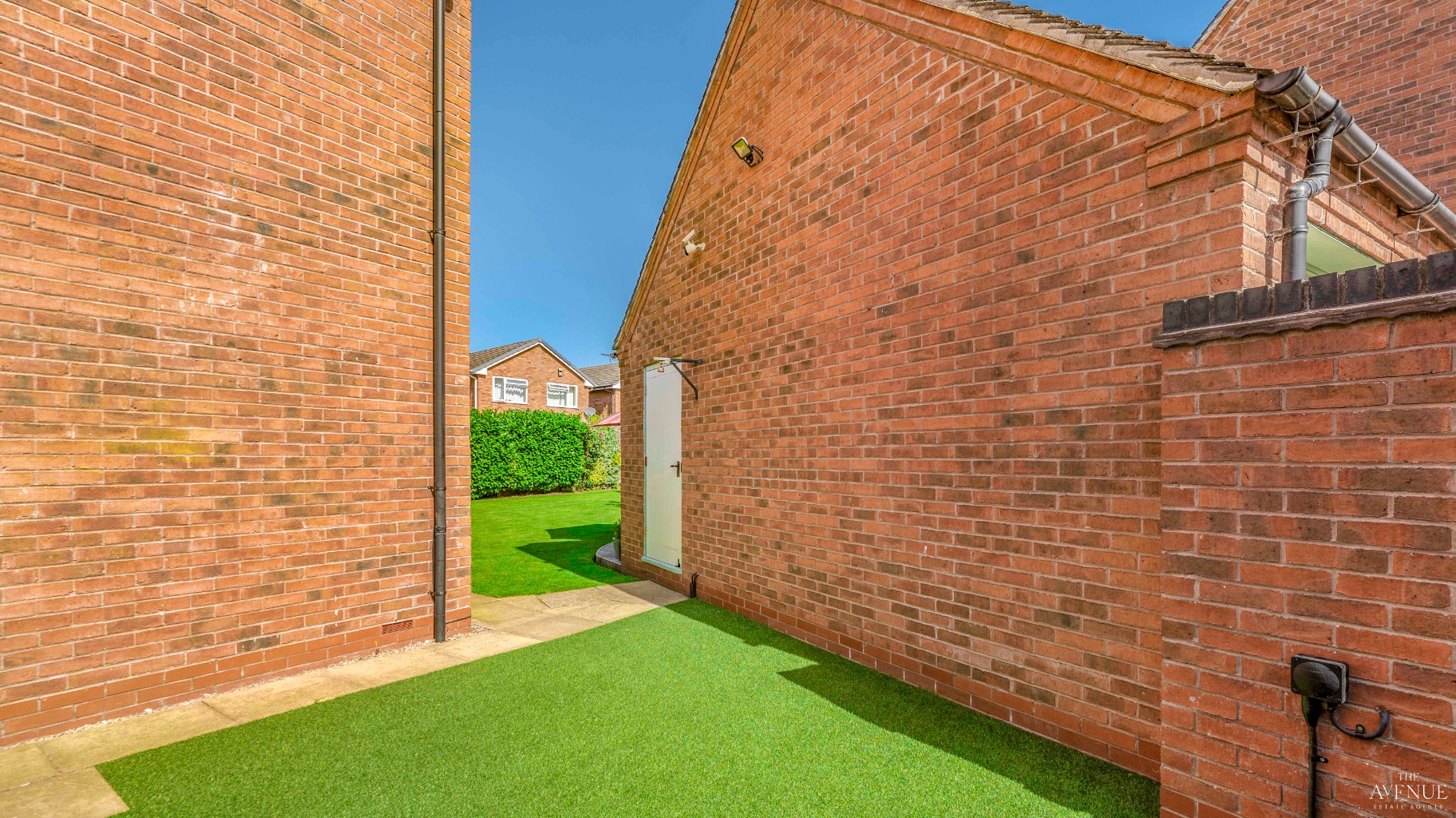 4 bed detached house for sale in Broomhalls Croft Alrewas 30