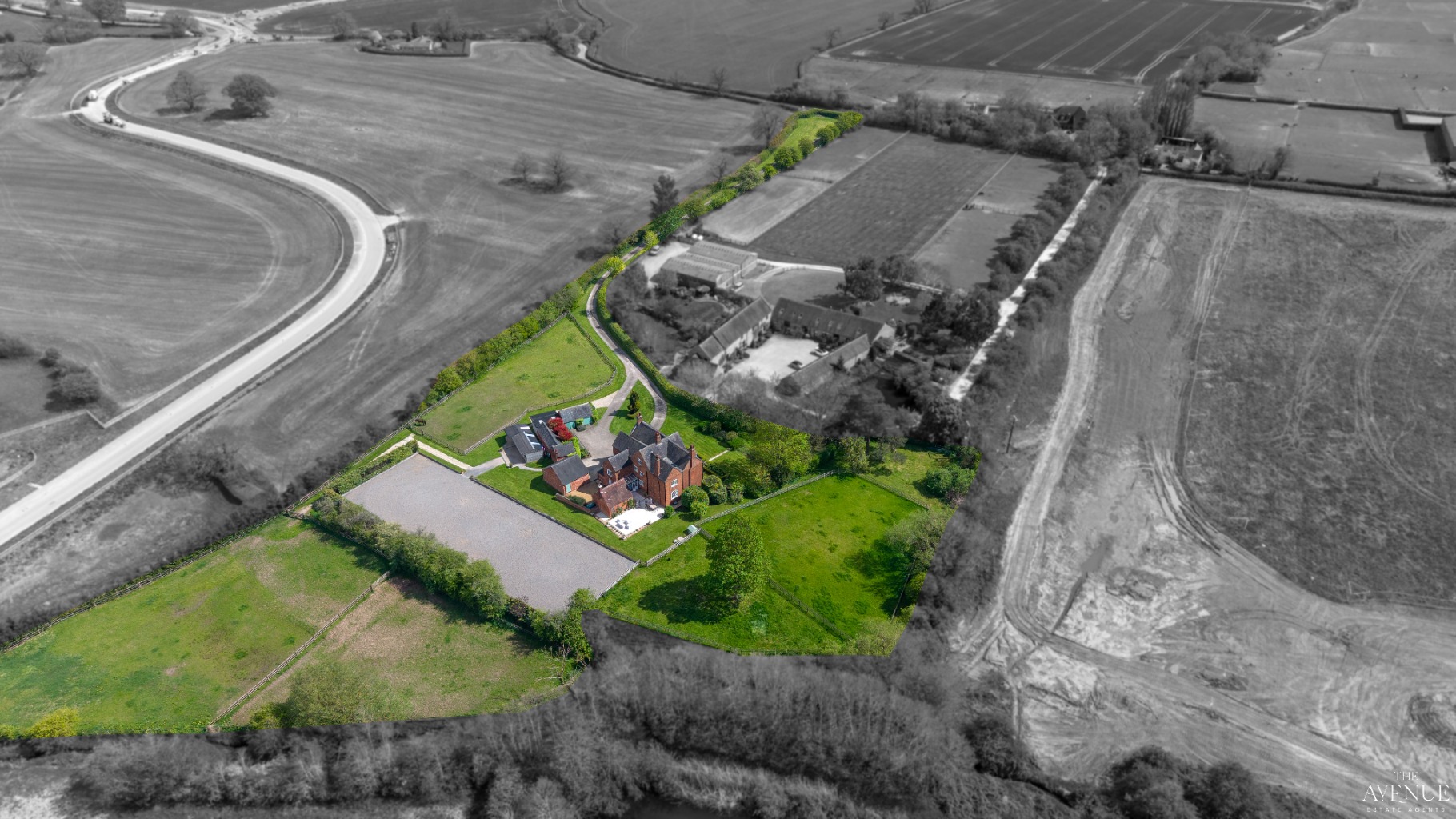 7 bed farm house for sale in Curborough Grange, Lichfield. 2