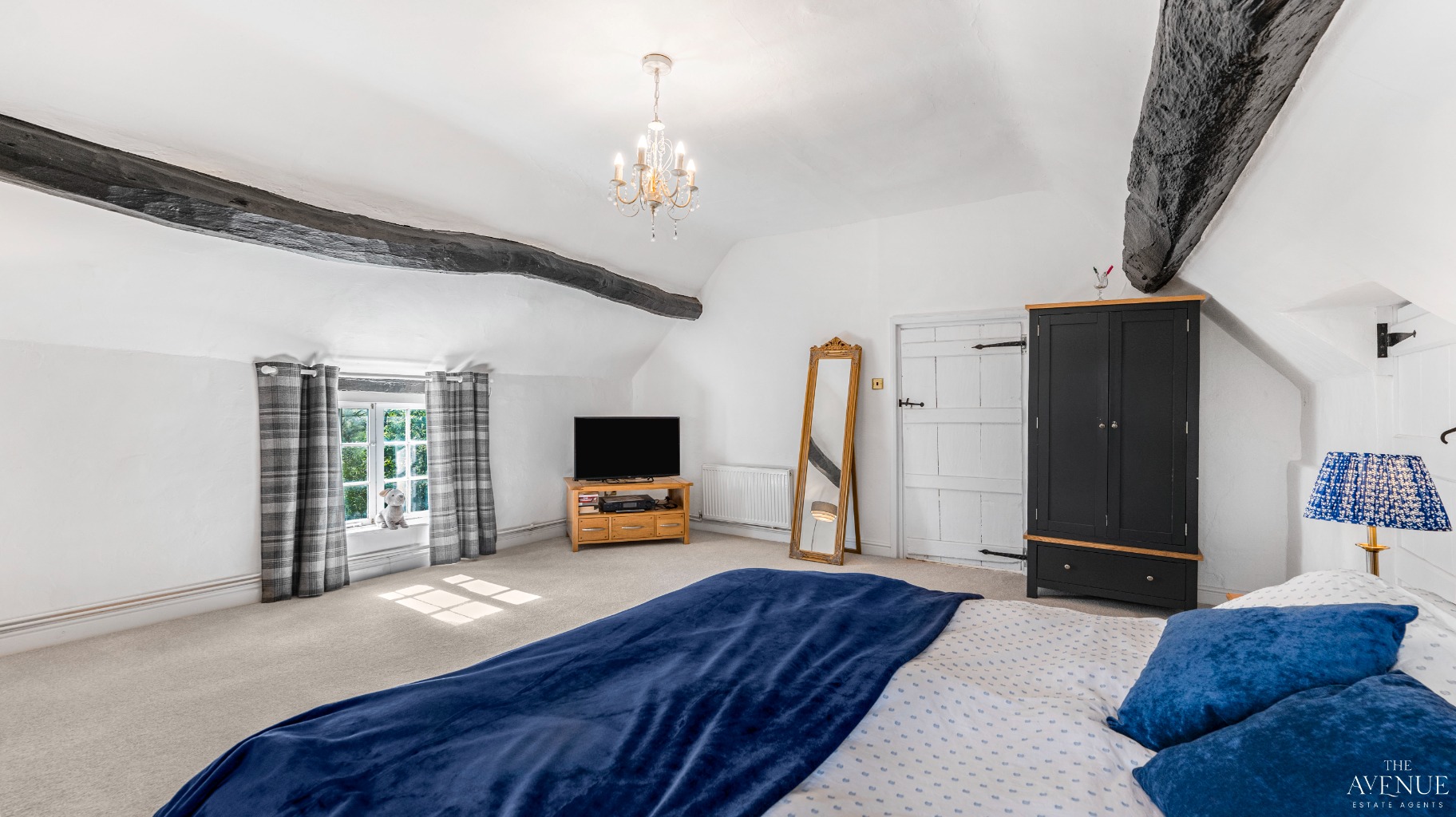 7 bed farm house for sale in Curborough Grange, Lichfield. - Property Image 37