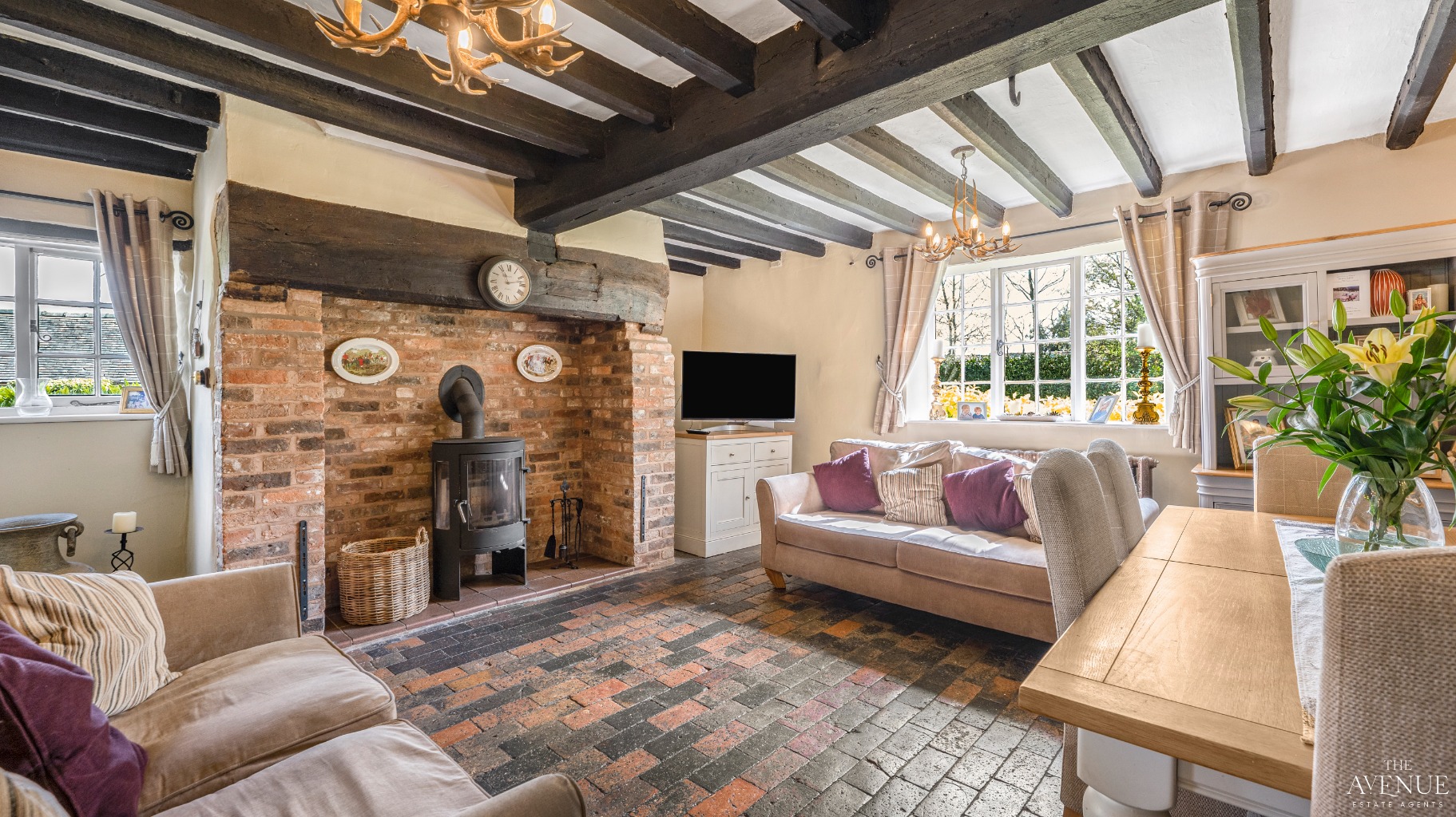 7 bed farm house for sale in Curborough Grange, Lichfield. - Property Image 4