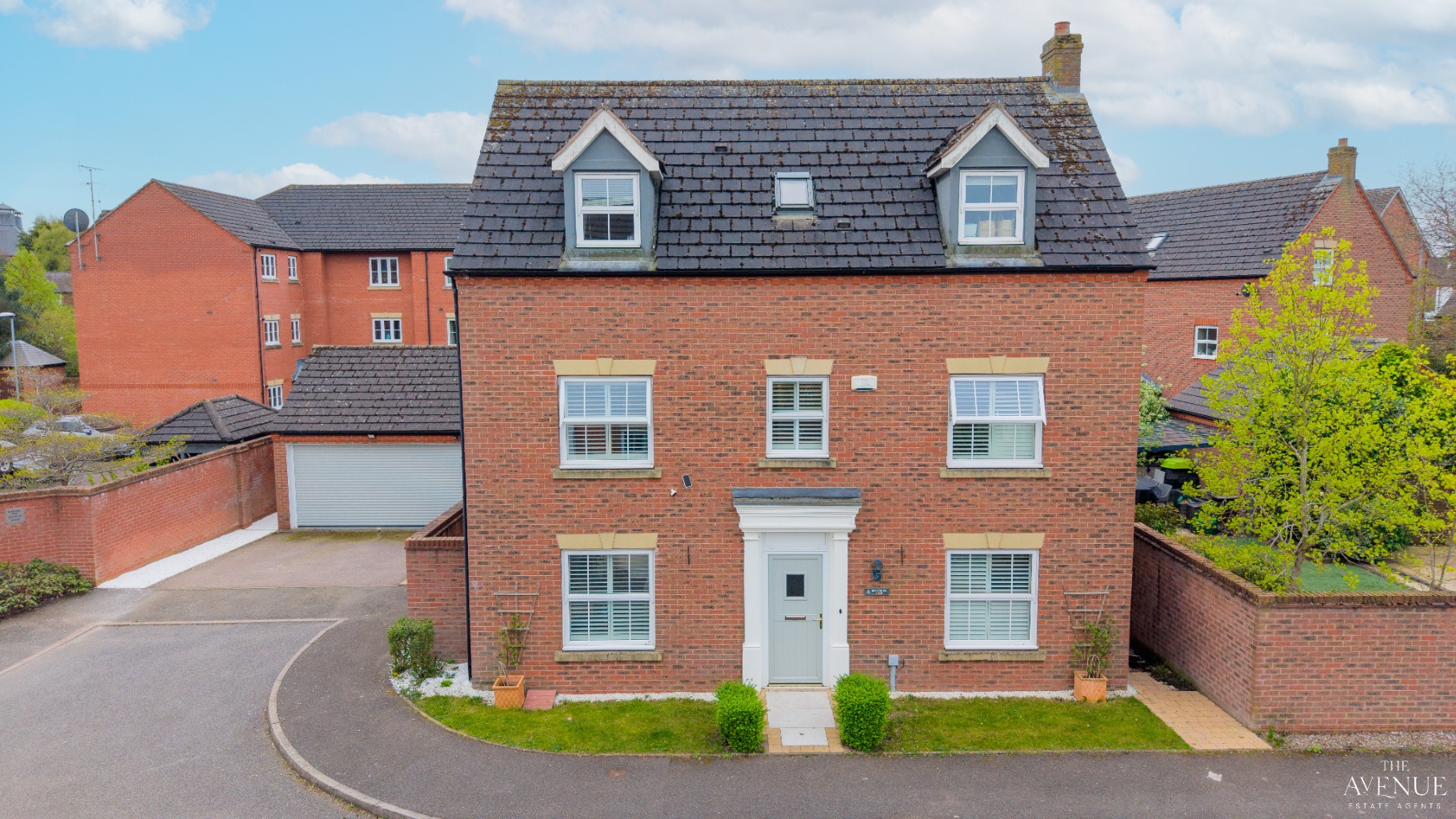 5 bed detached house for sale in Boathouse Field, Lichfield 32
