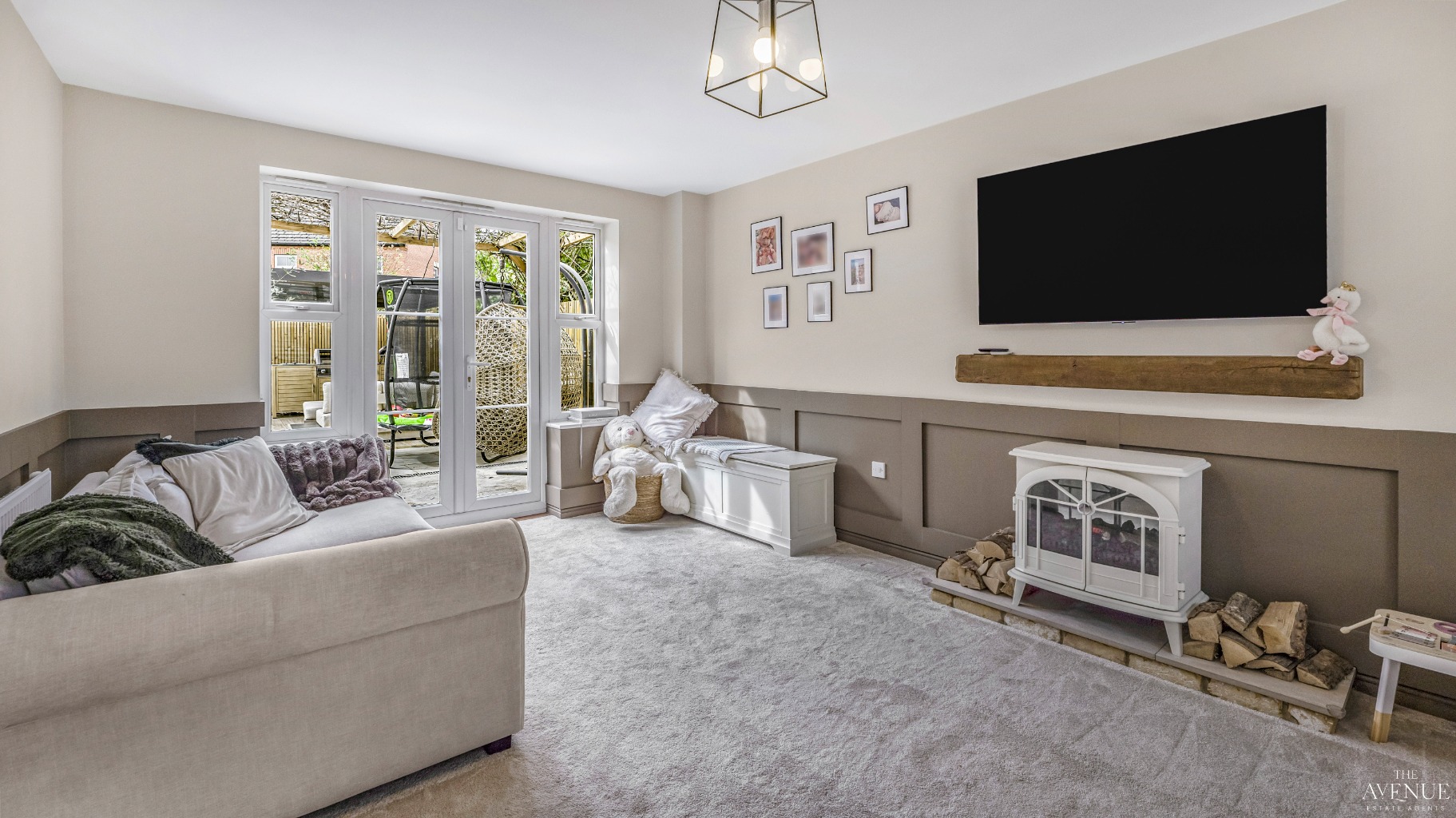 5 bed detached house for sale in Boathouse Field, Lichfield 7
