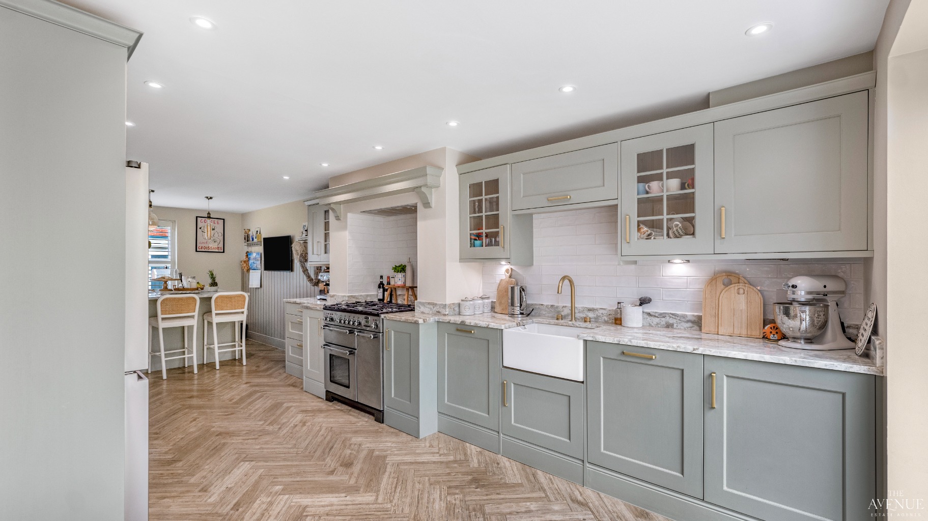 5 bed detached house for sale in Boathouse Field, Lichfield 3