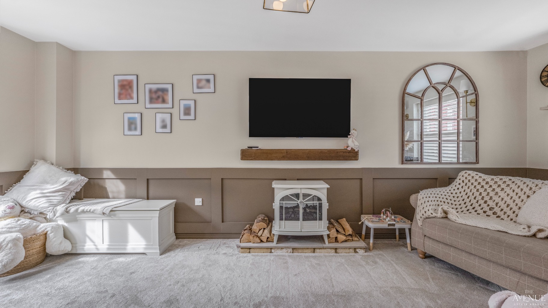 5 bed detached house for sale in Boathouse Field, Lichfield 9