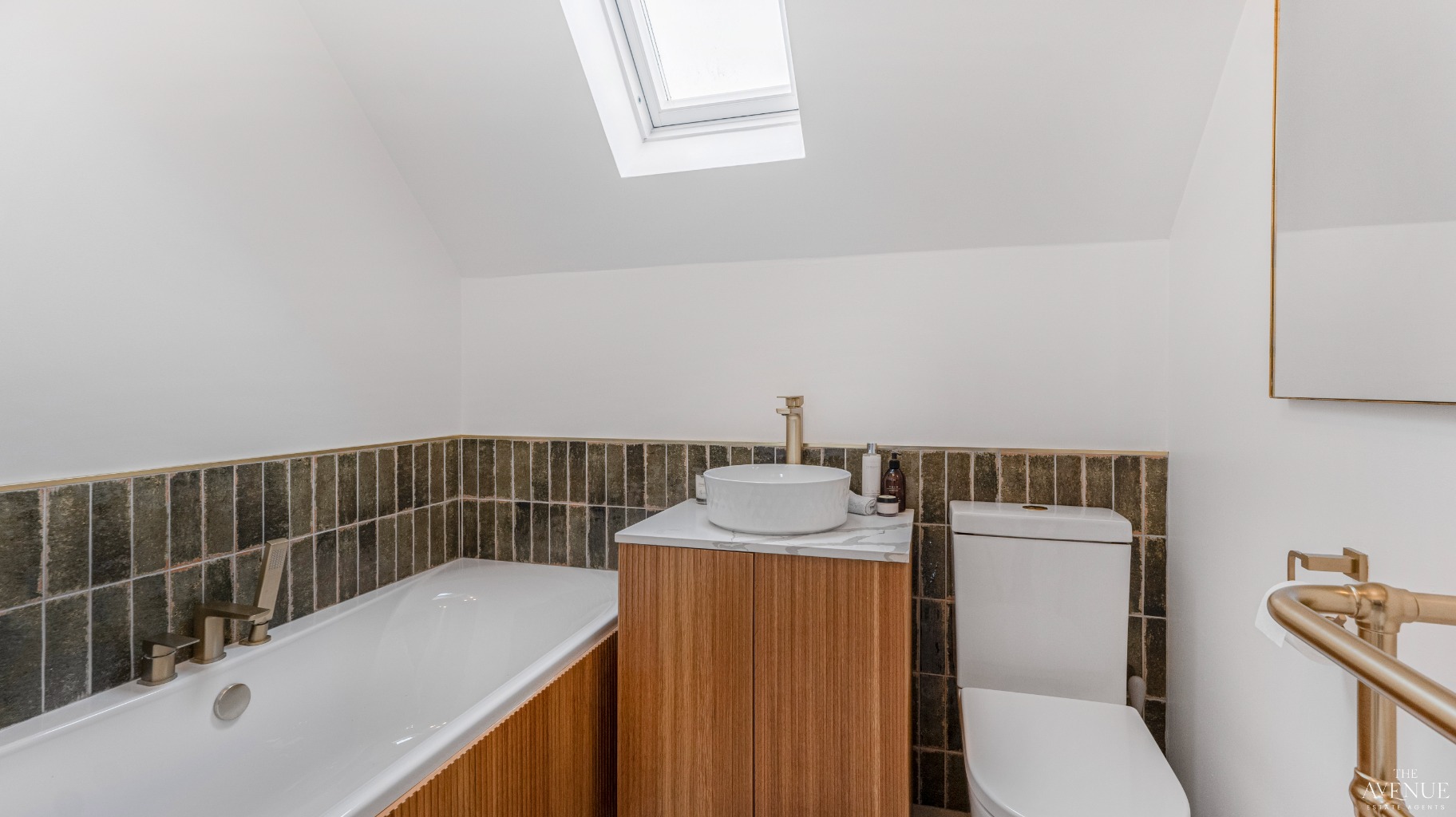 5 bed detached house for sale in Boathouse Field, Lichfield 23
