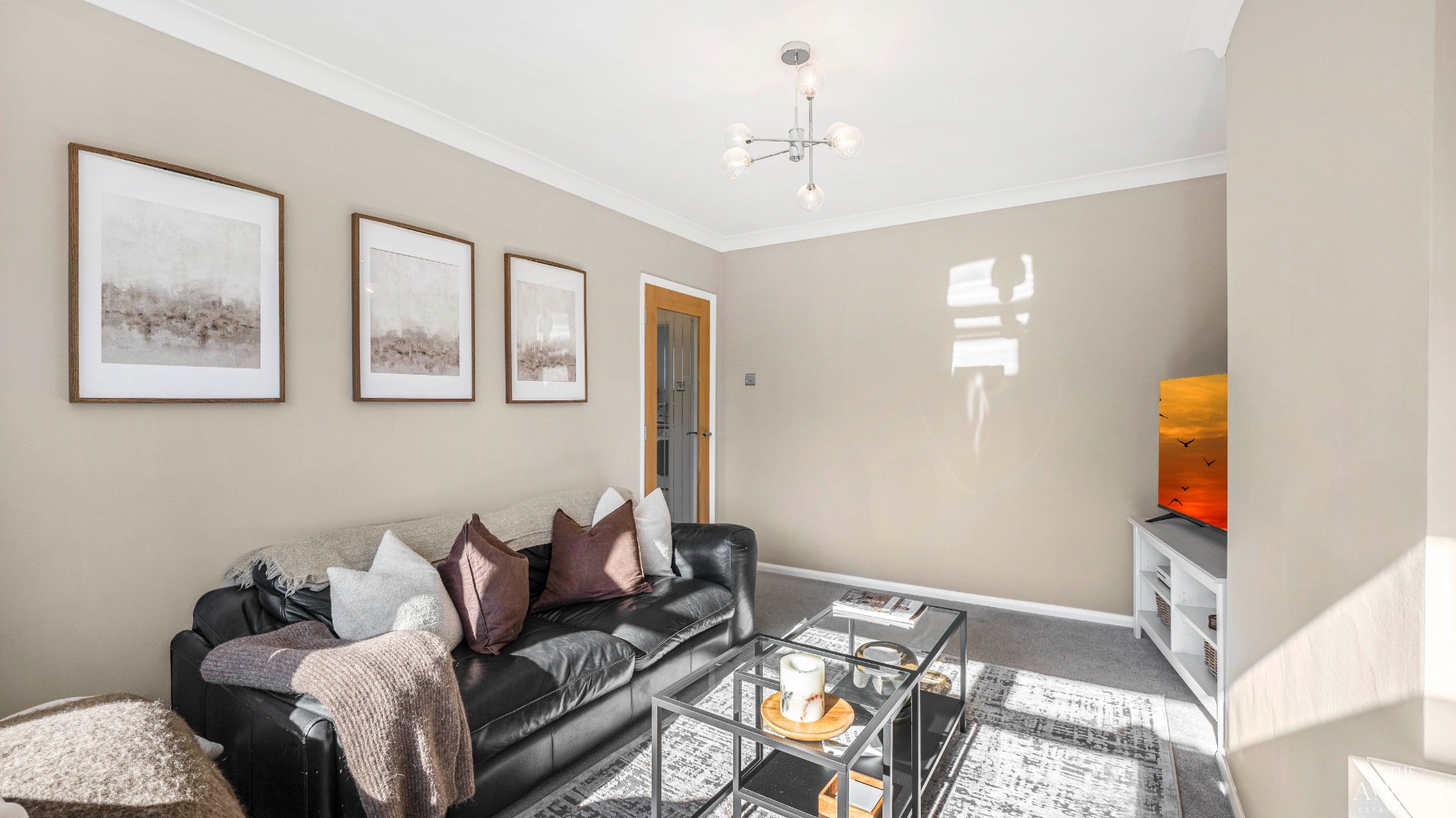 3 bed semi-detached house for sale in Bickley Avenue, Little Aston, Sutton Coldfield. - Property Image 4