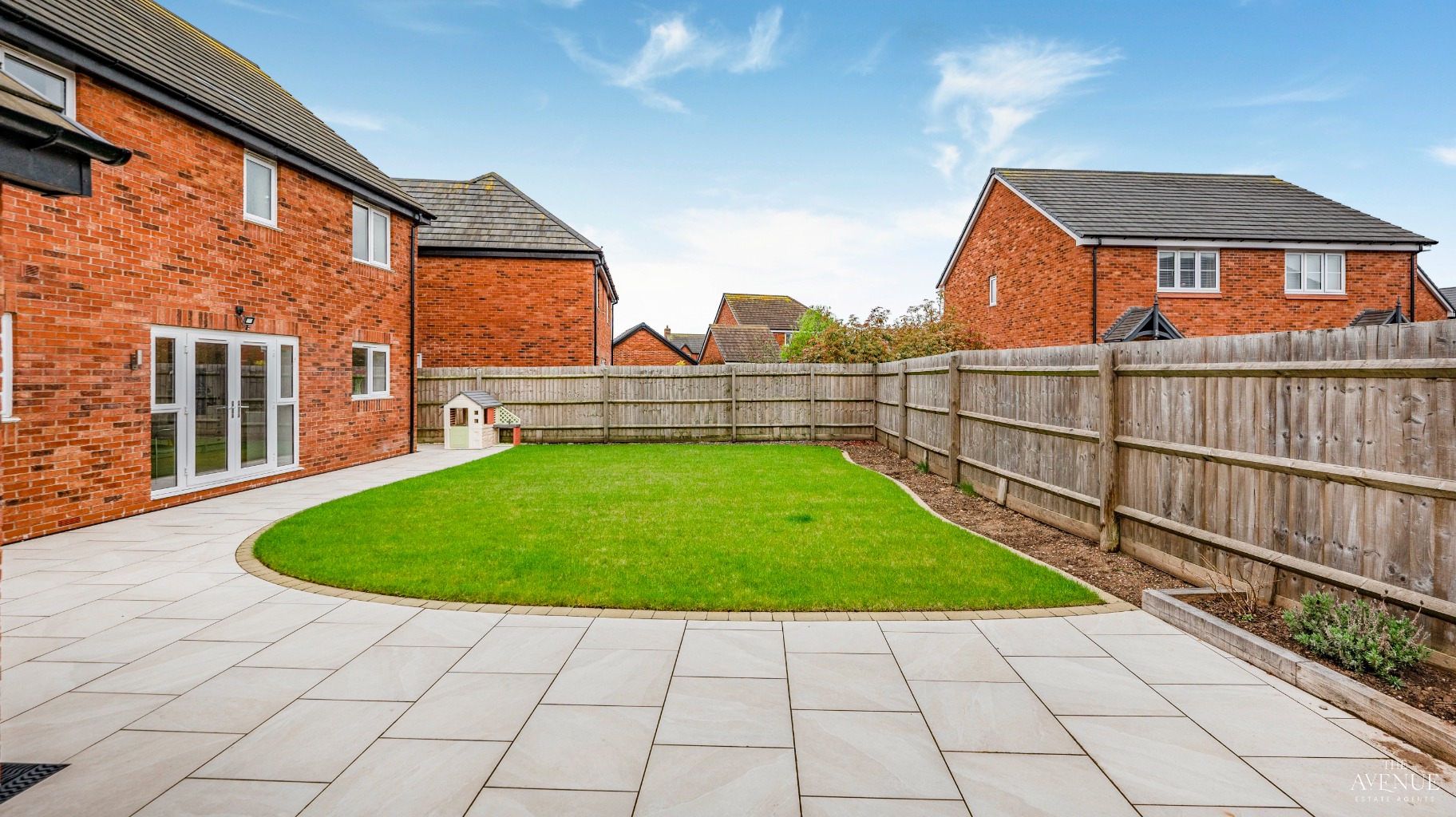 4 bed detached house for sale in Hillside Road, Tatenhill. 23