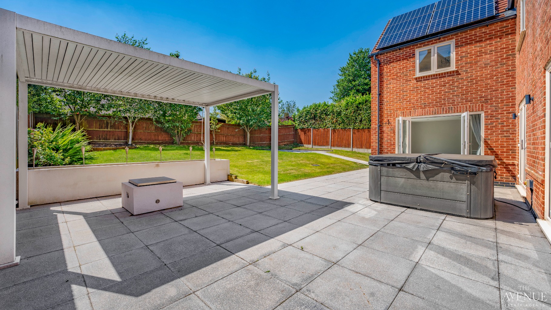 6 bed detached house for sale in Tudor Gardens, Burton Road, Tutbury, Staffordshire, DE13 9PL 14