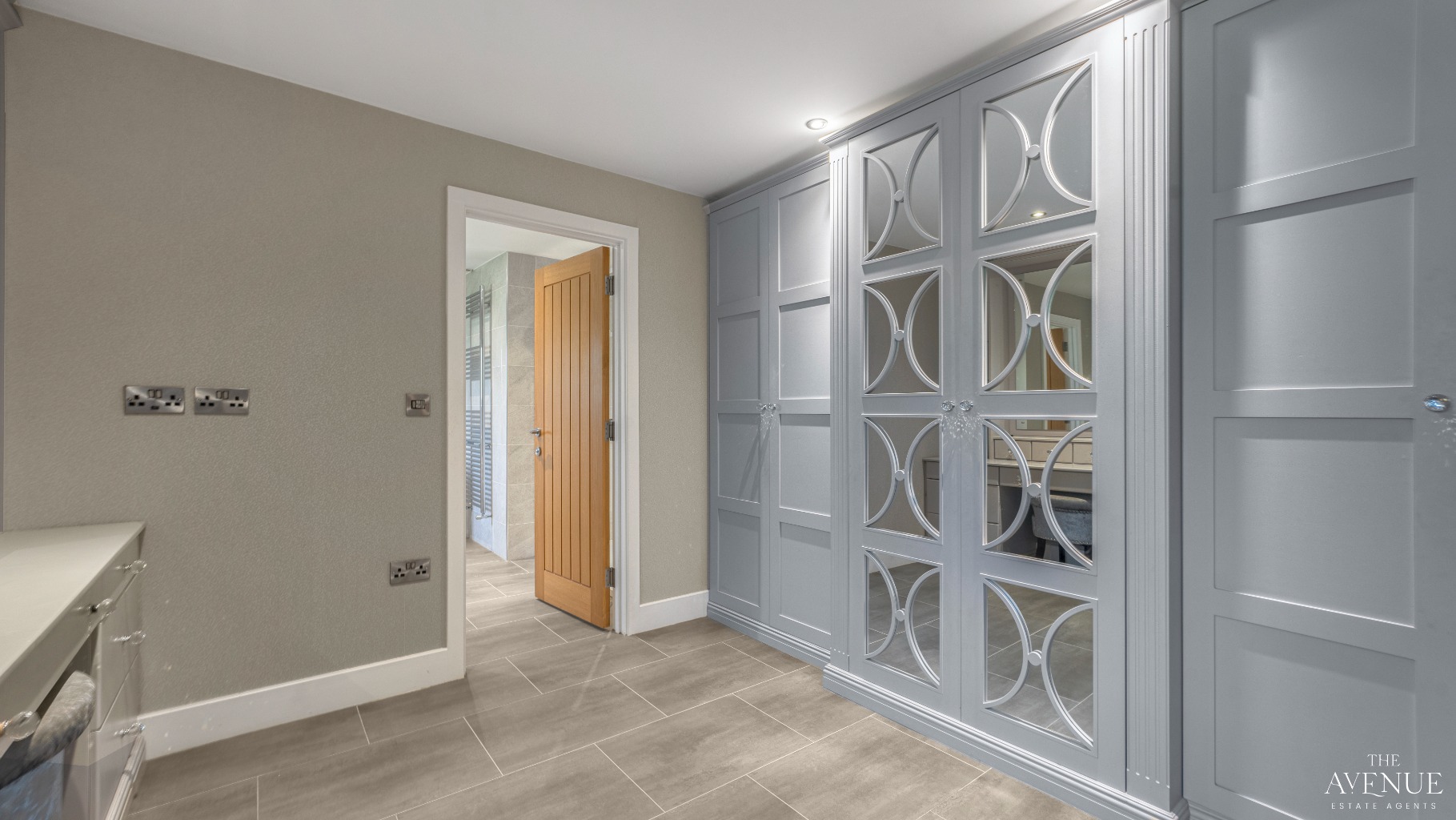 6 bed detached house for sale in Tudor Gardens, Burton Road, Tutbury, Staffordshire, DE13 9PL 18