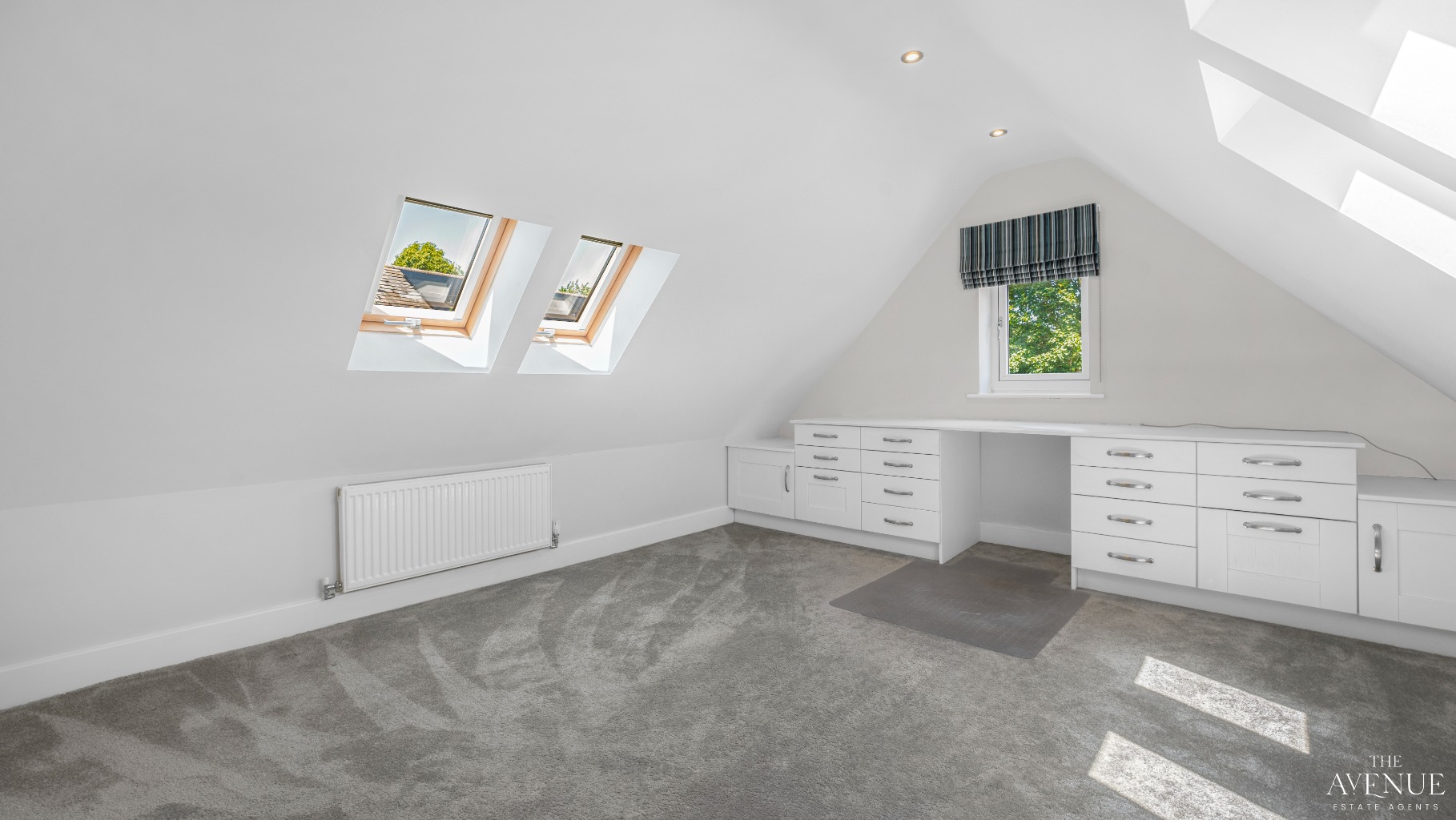 6 bed detached house for sale in Tudor Gardens, Burton Road, Tutbury, Staffordshire, DE13 9PL - Property Image 27