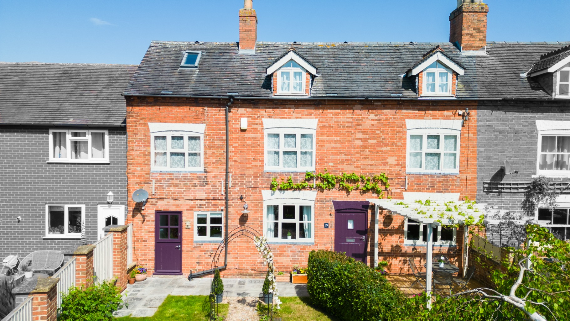 4 bed mews house for sale in Dale End Road, Hilton, Derbyshire, DE65 5FW