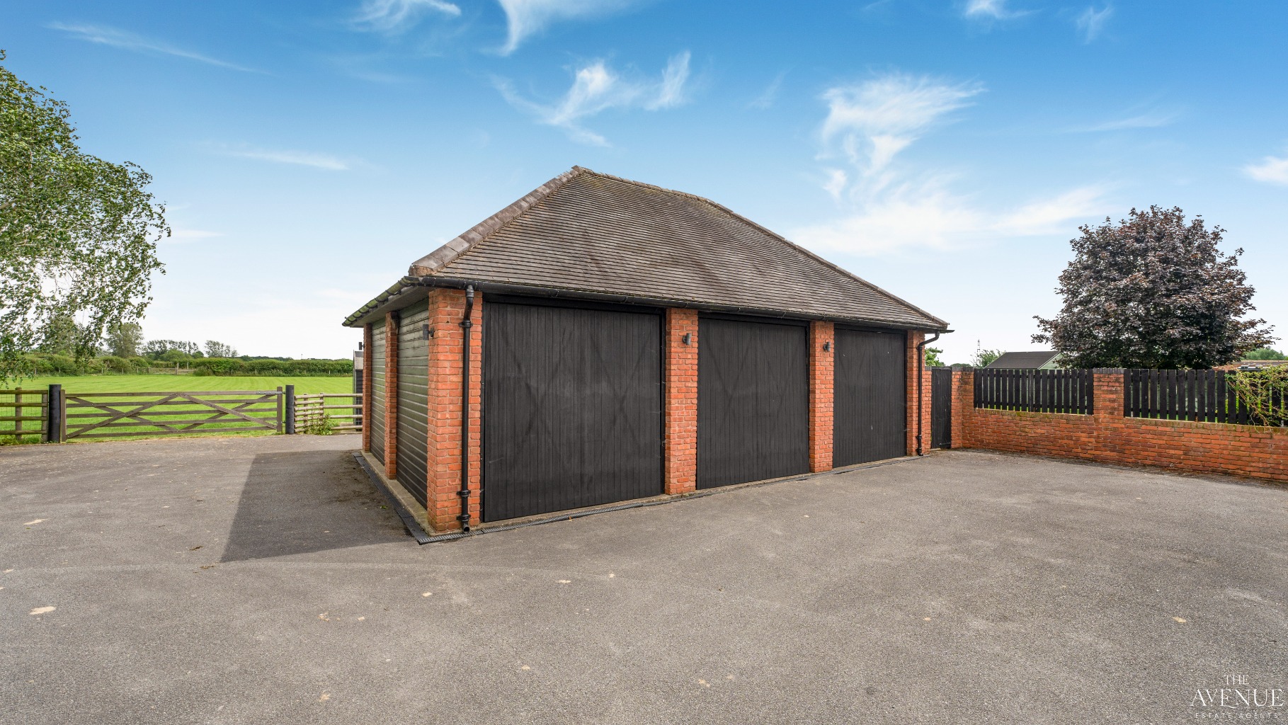 4 bed barn conversion for sale in The Stables, Hargate House Farm, Egginton Road, Hilton, Derbyshire, DE65 5FJ  - Property Image 38